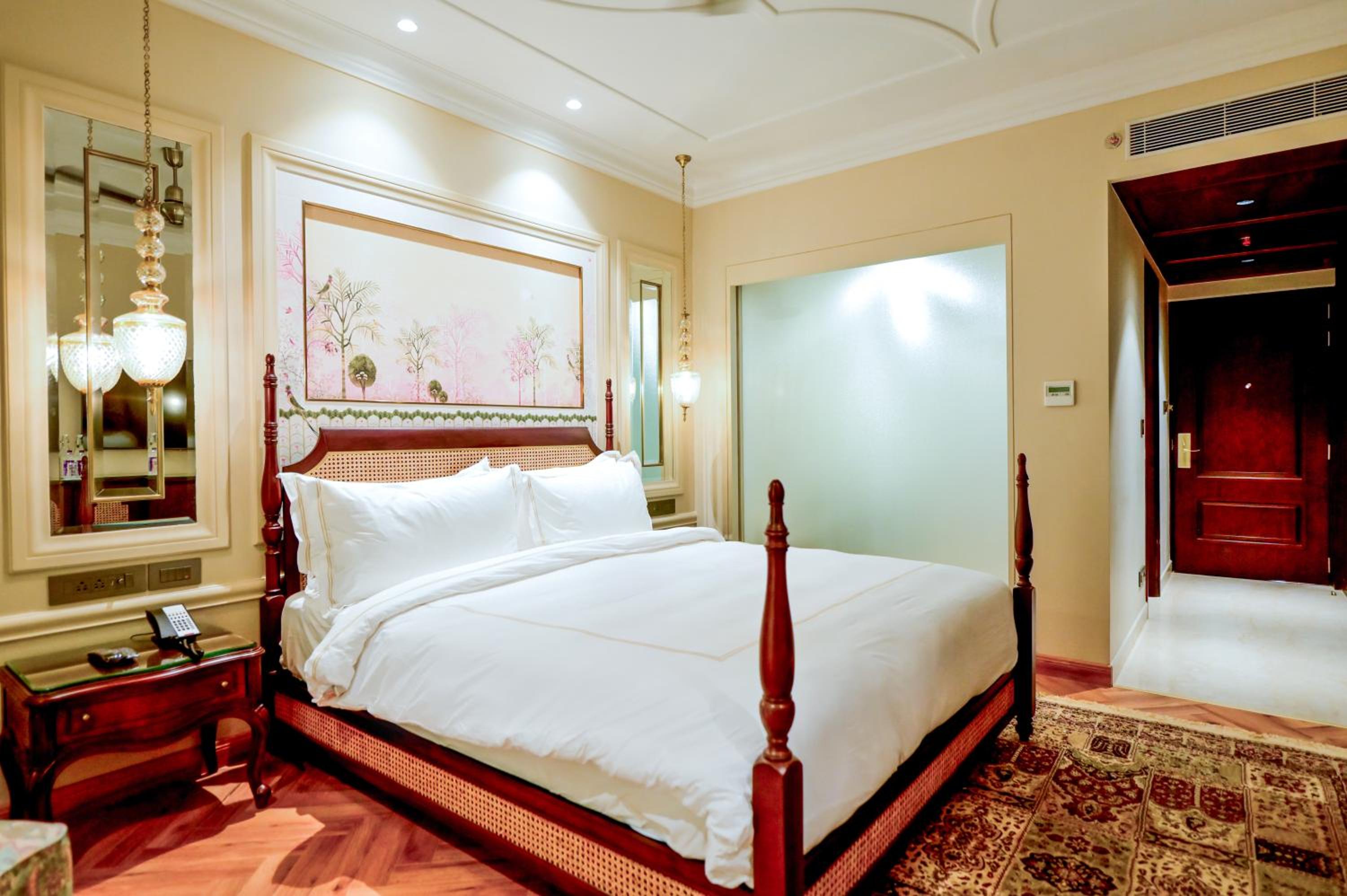Palace Room with Private Plunge Pool - Photo 9