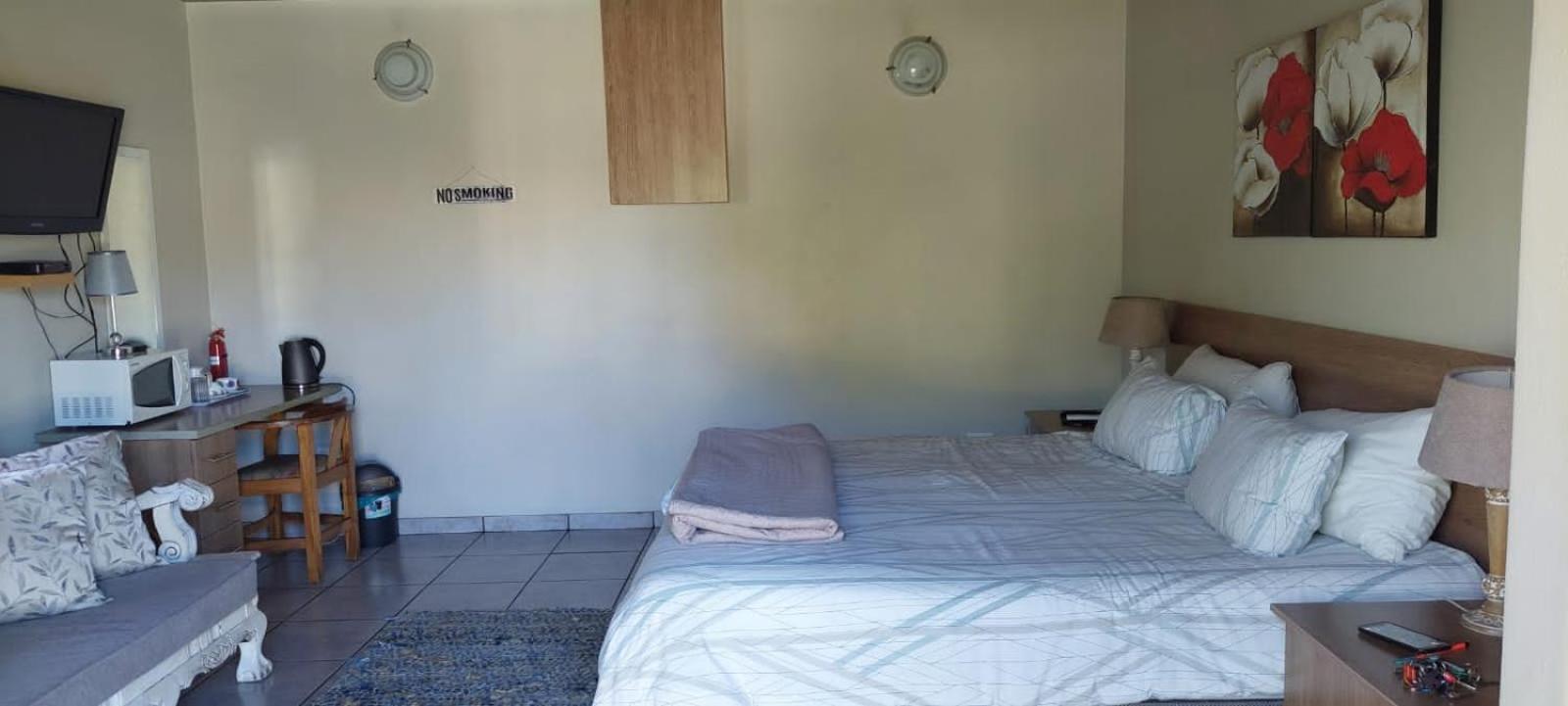 Twin/Double Room - Photo 3
