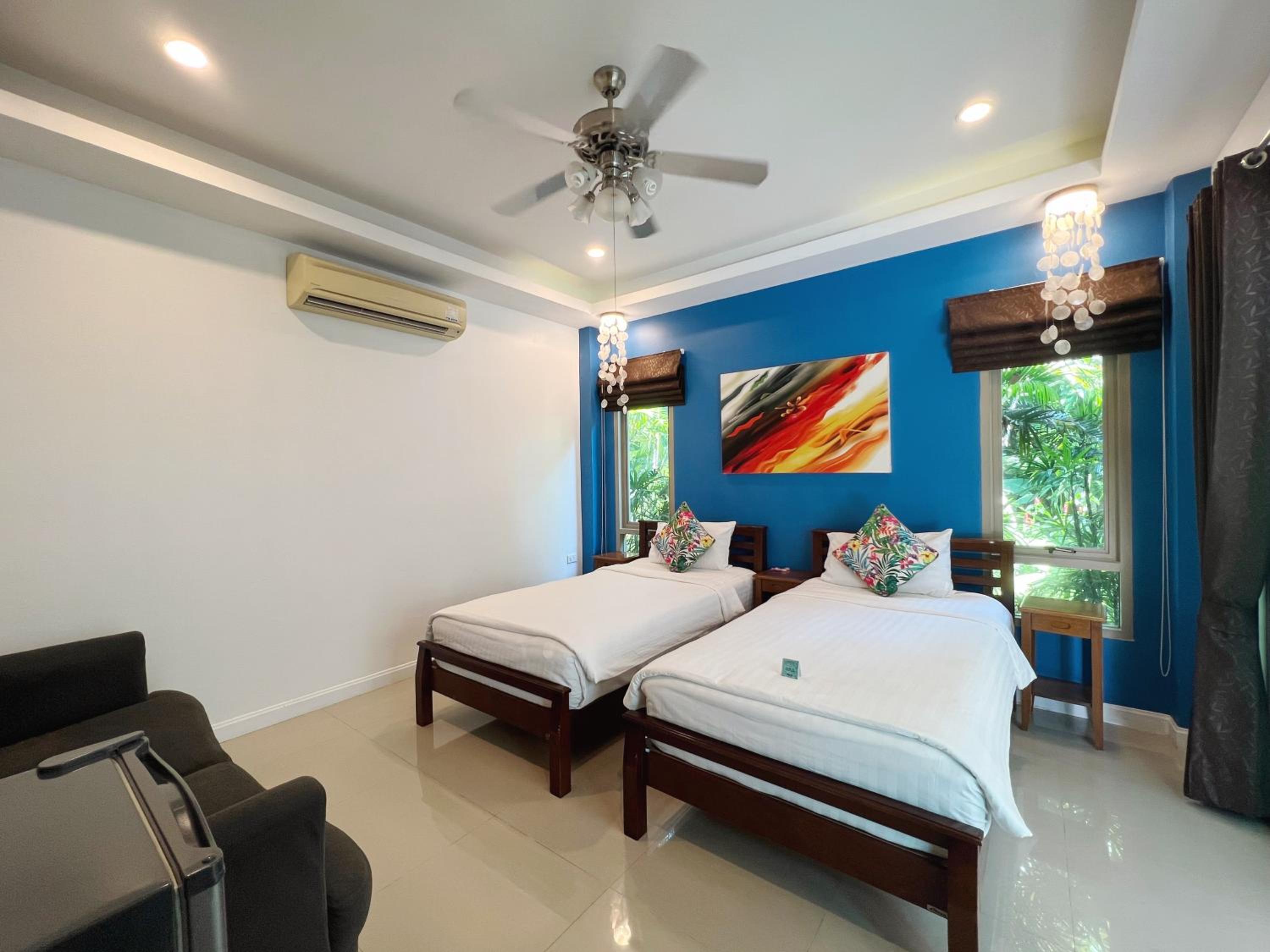 Deluxe Twin Room