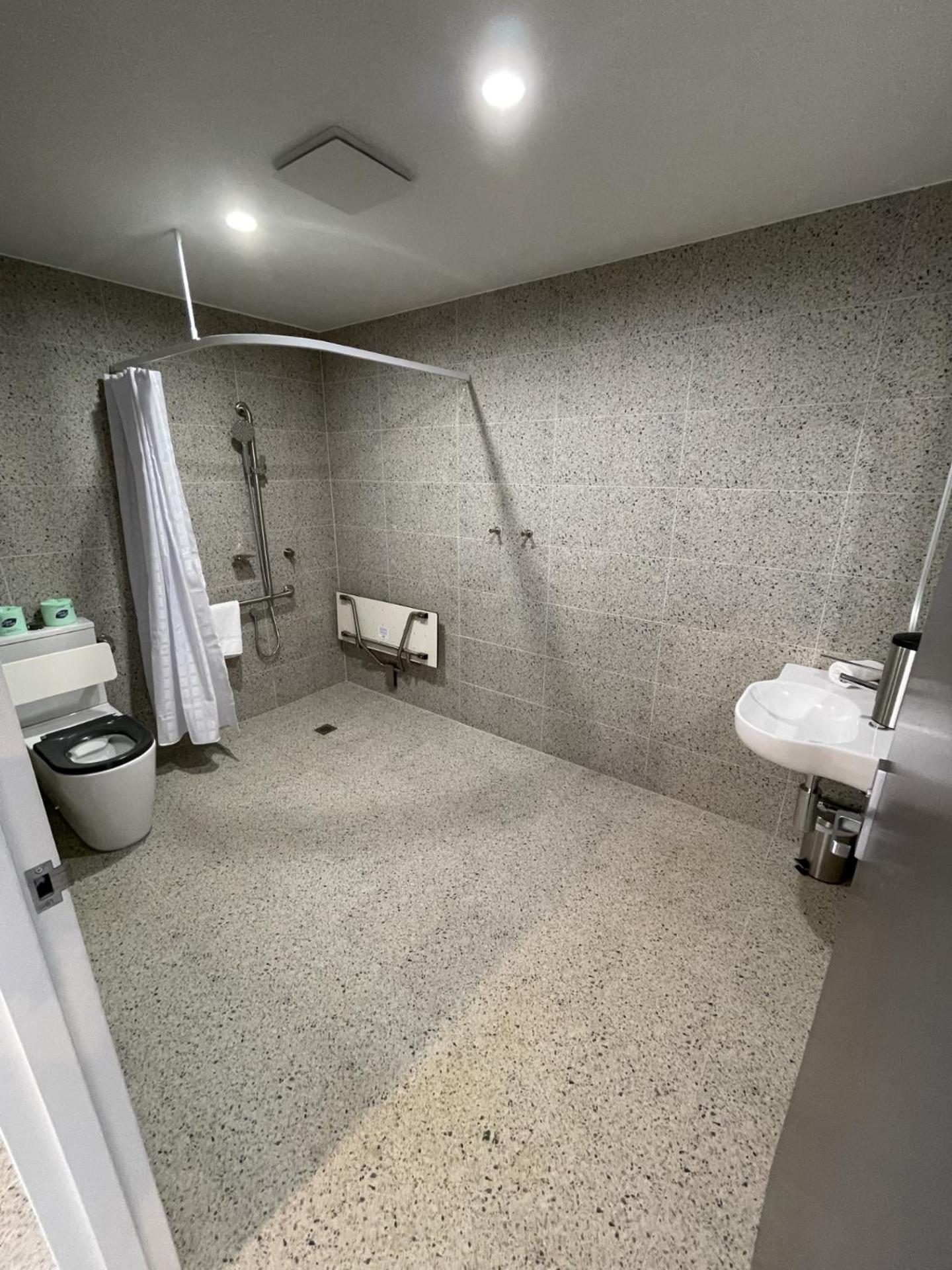Double Room - Disability Access photo 3