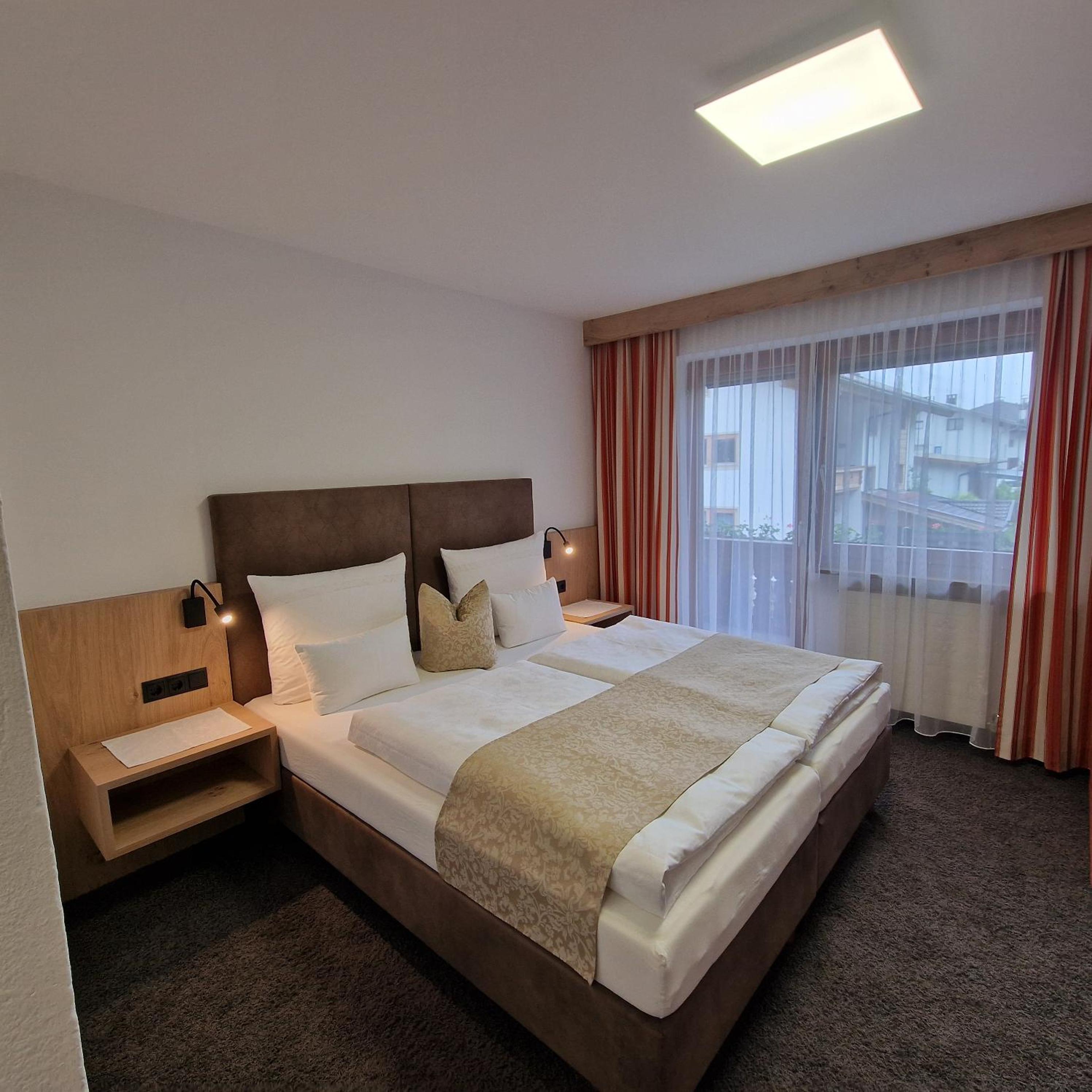 Basic Triple Room photo 1
