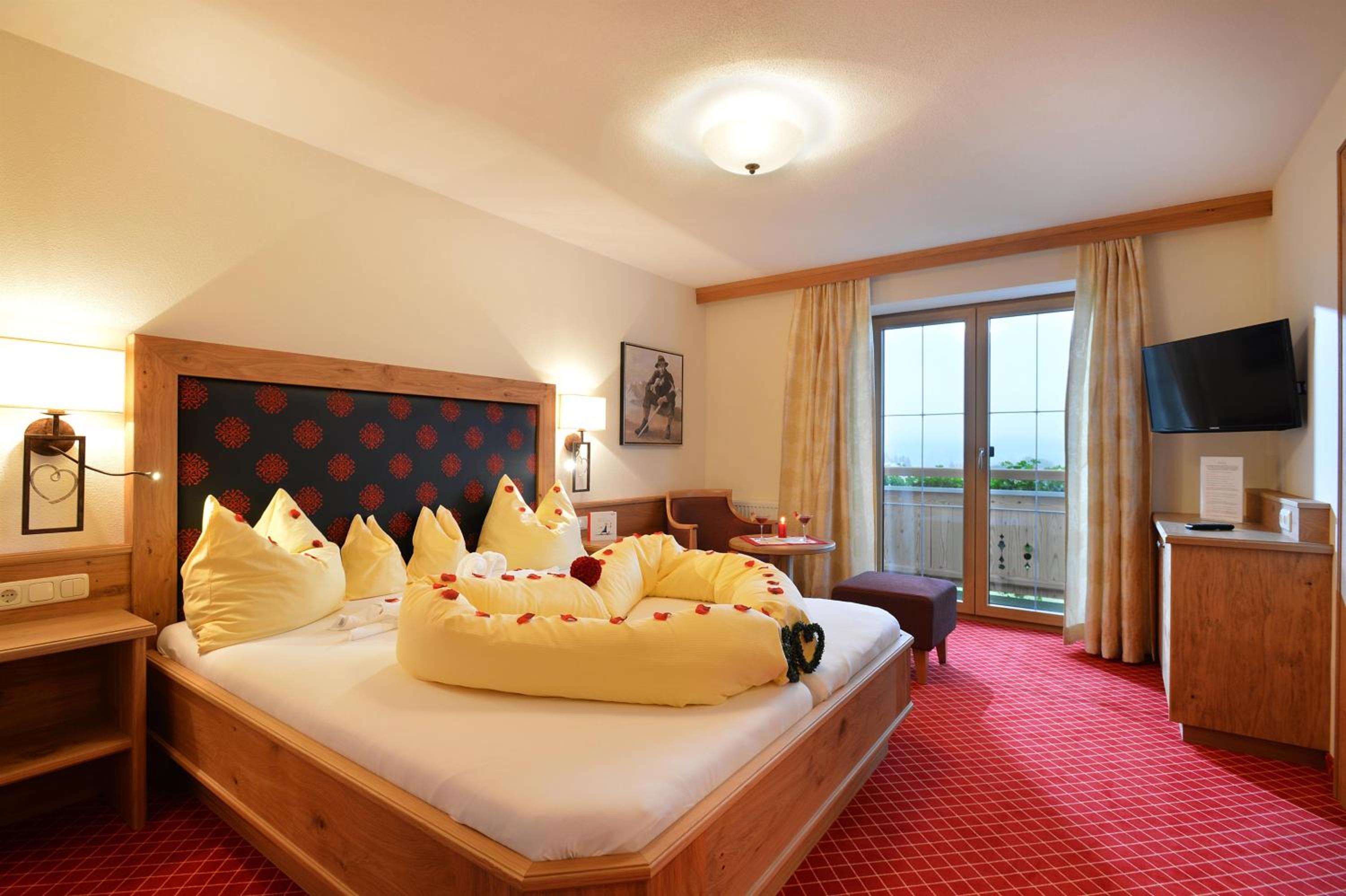 Economy Double Room with Shower  photo 1