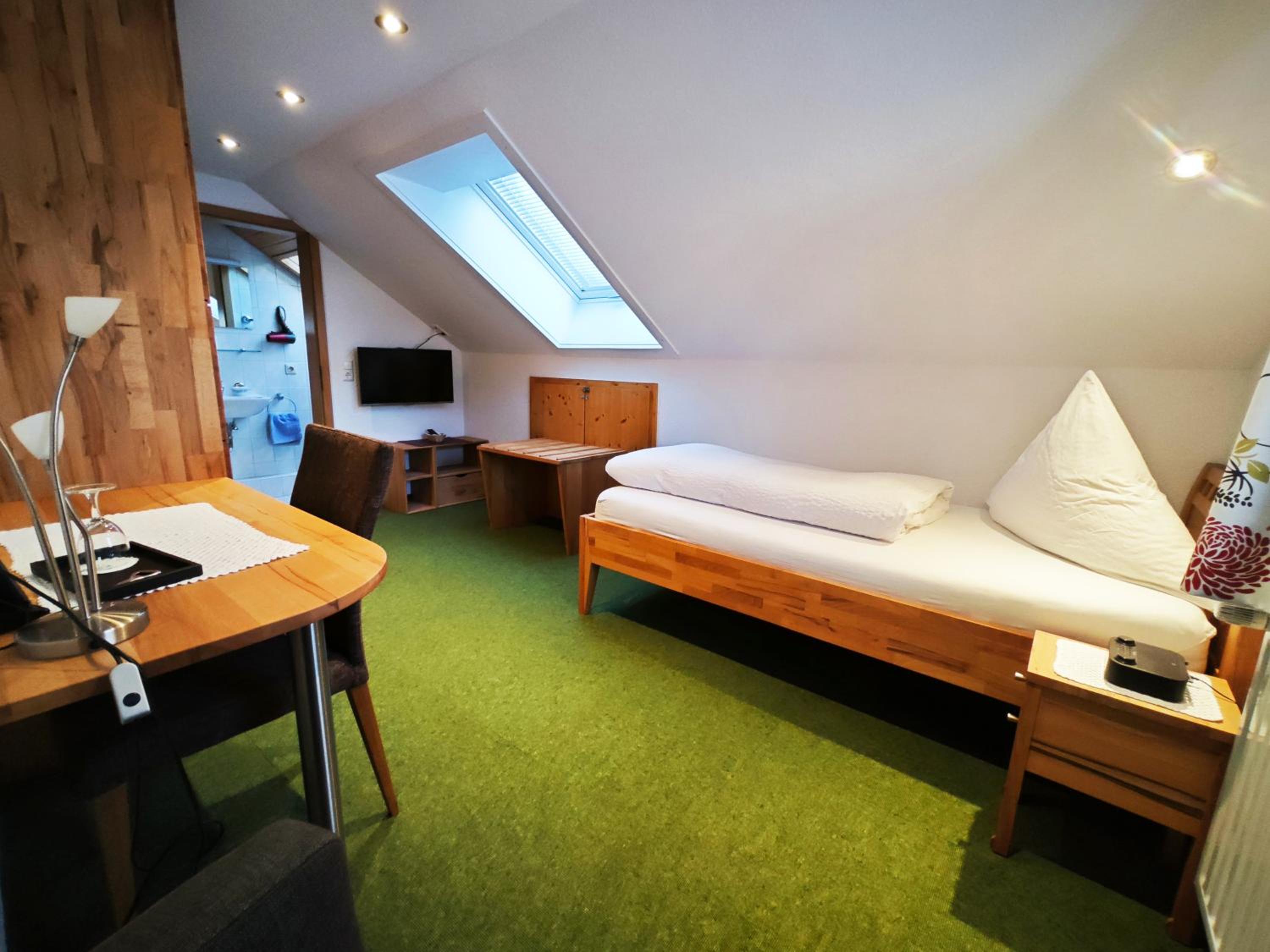 Single Room photo 1