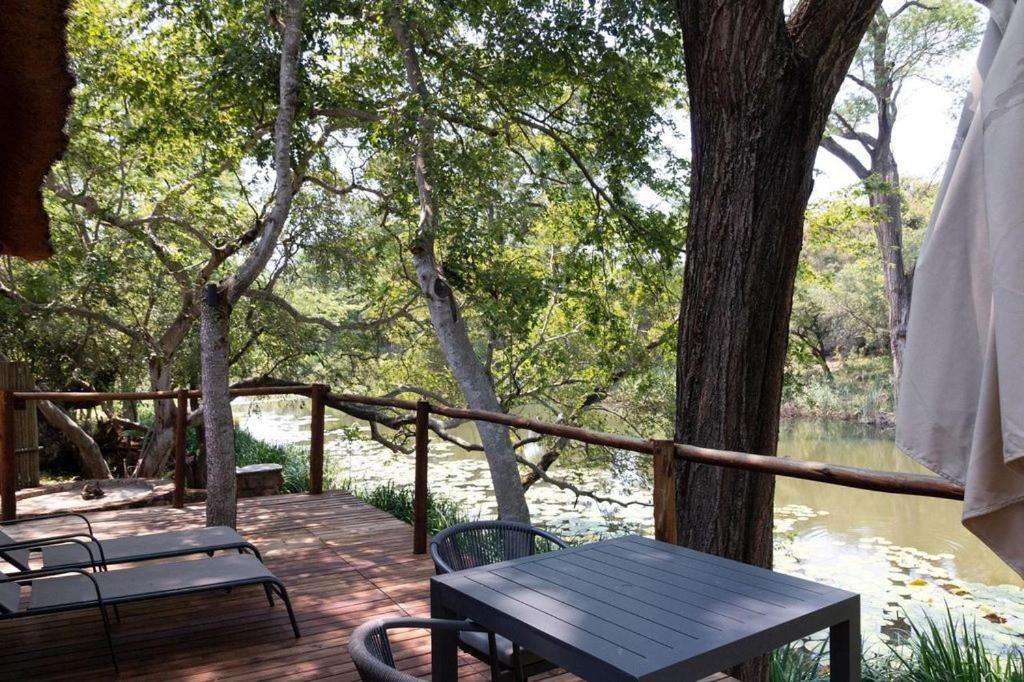 Luxury Chalet 4 - River Bed photo 2