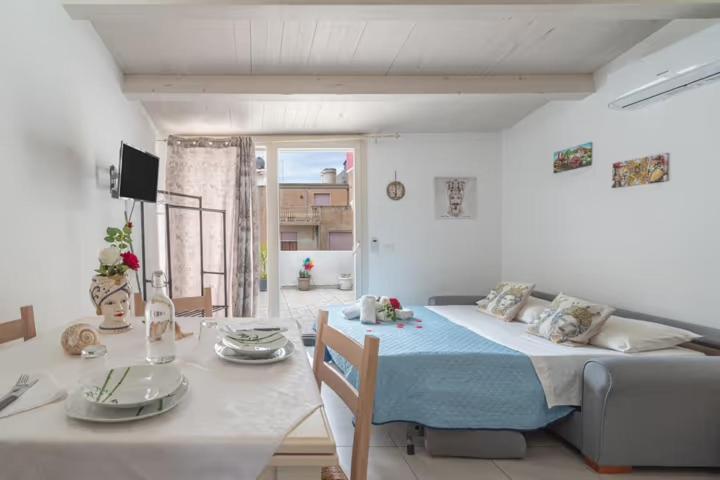 One-Bedroom House