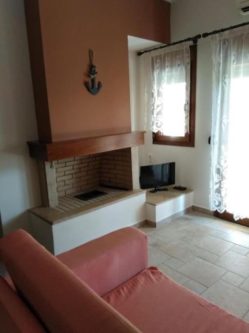 One-Bedroom House photo 1
