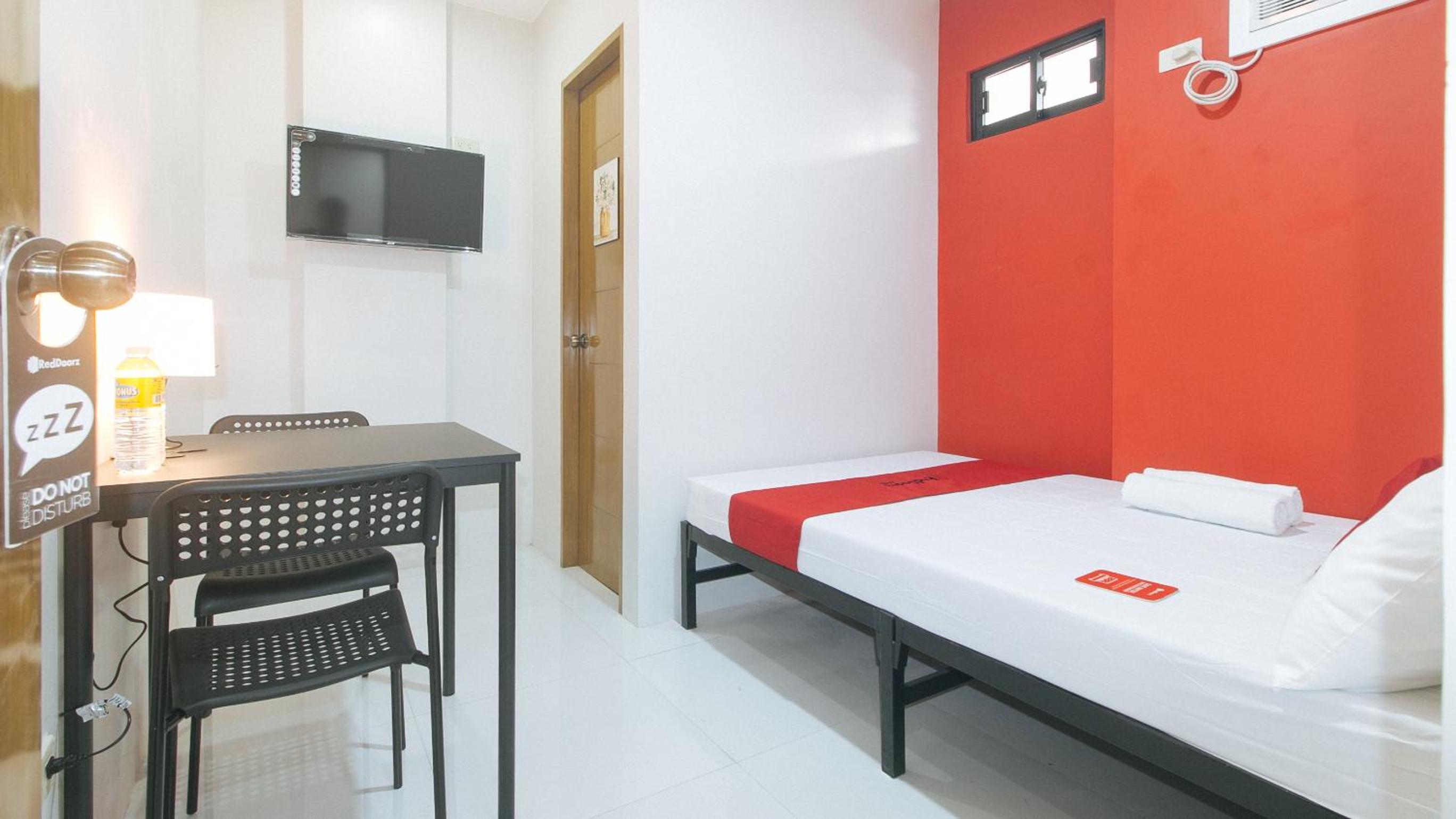 Economy Double Room - Photo 4