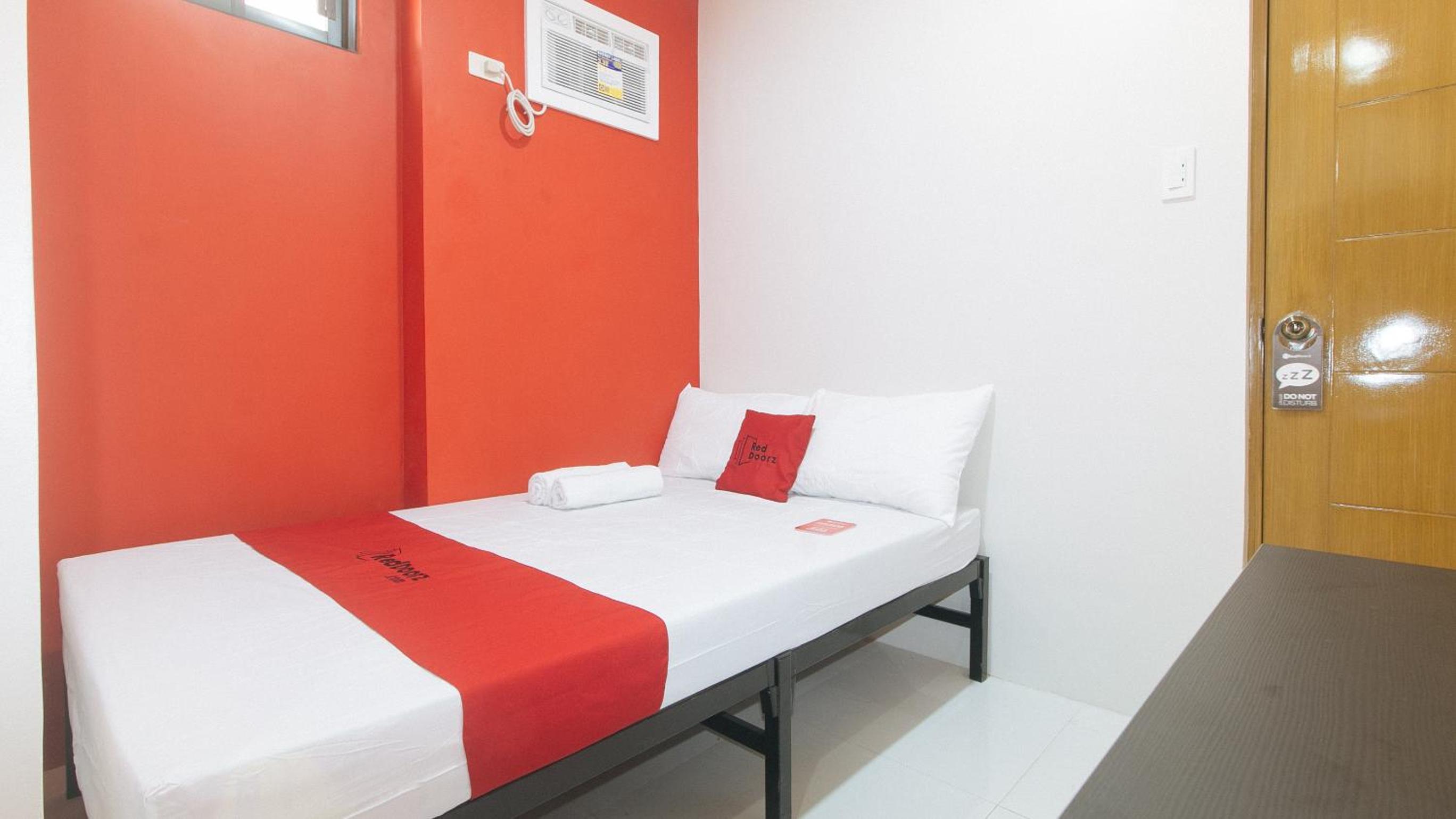 Economy Double Room - Photo 2