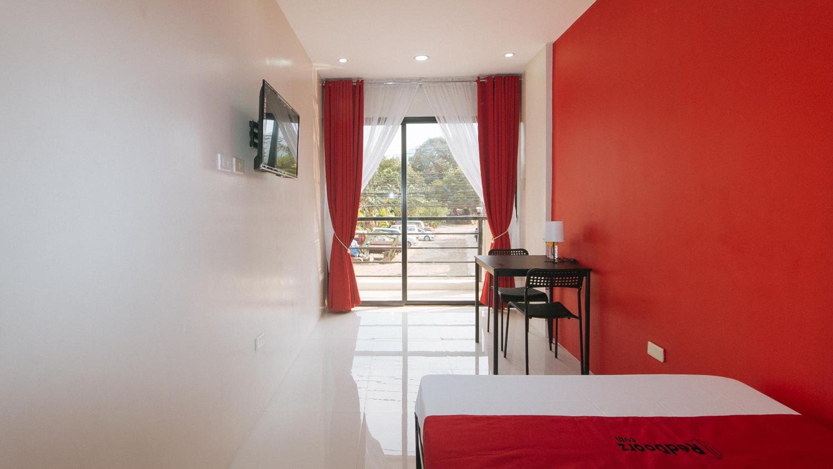 Standard Double Room - Photo 9