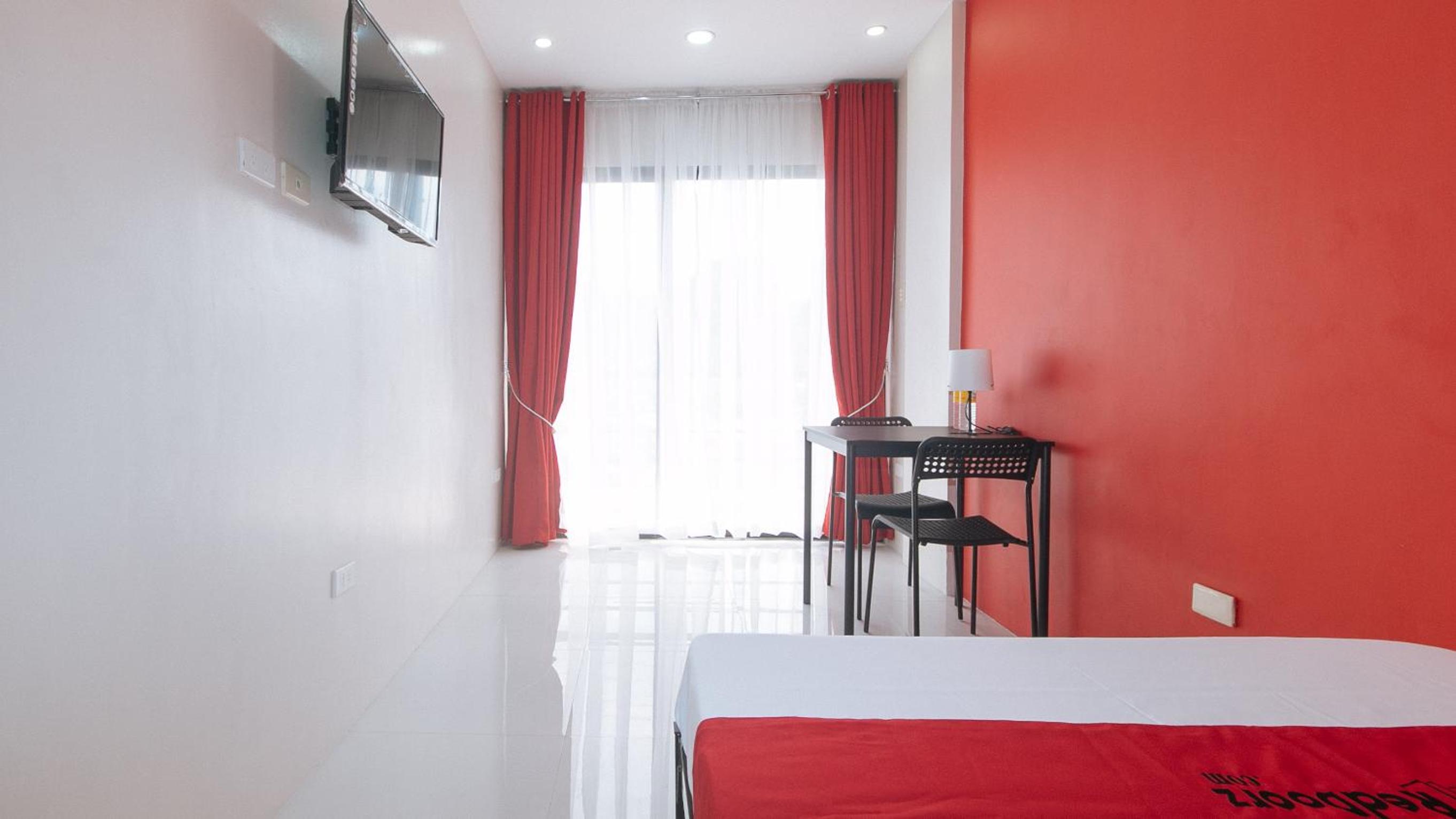 Standard Double Room - Photo 13