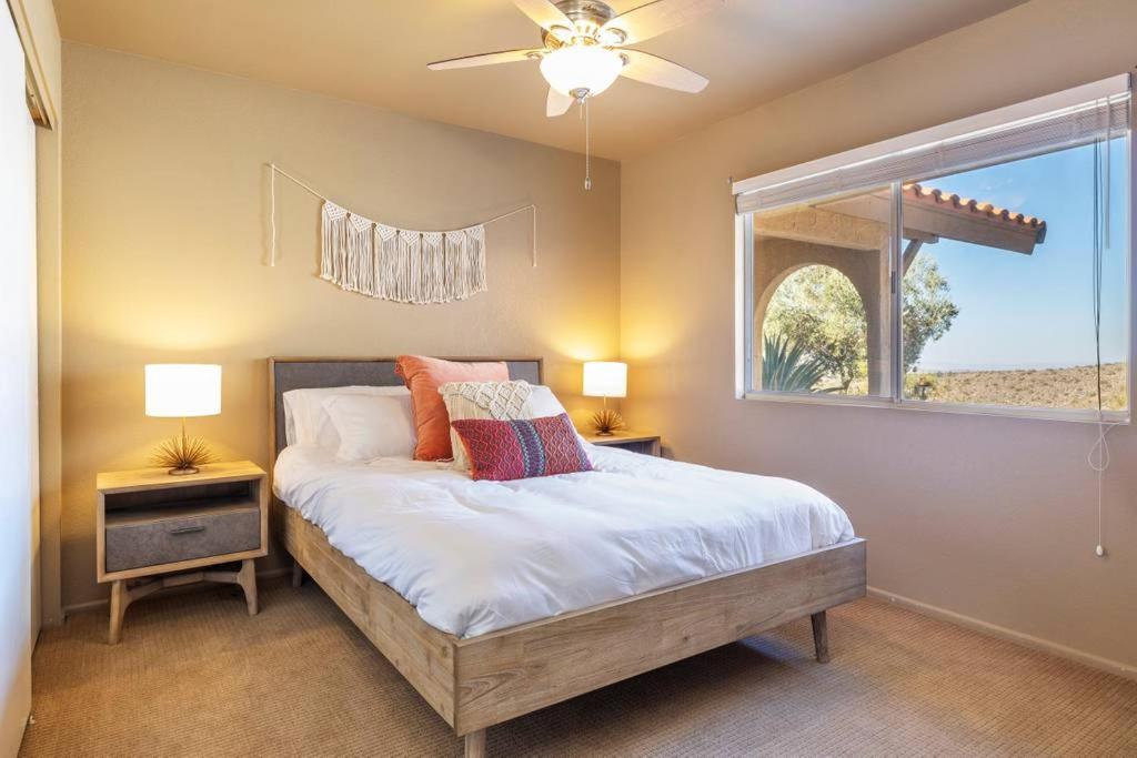 Three-Bedroom House photo 3