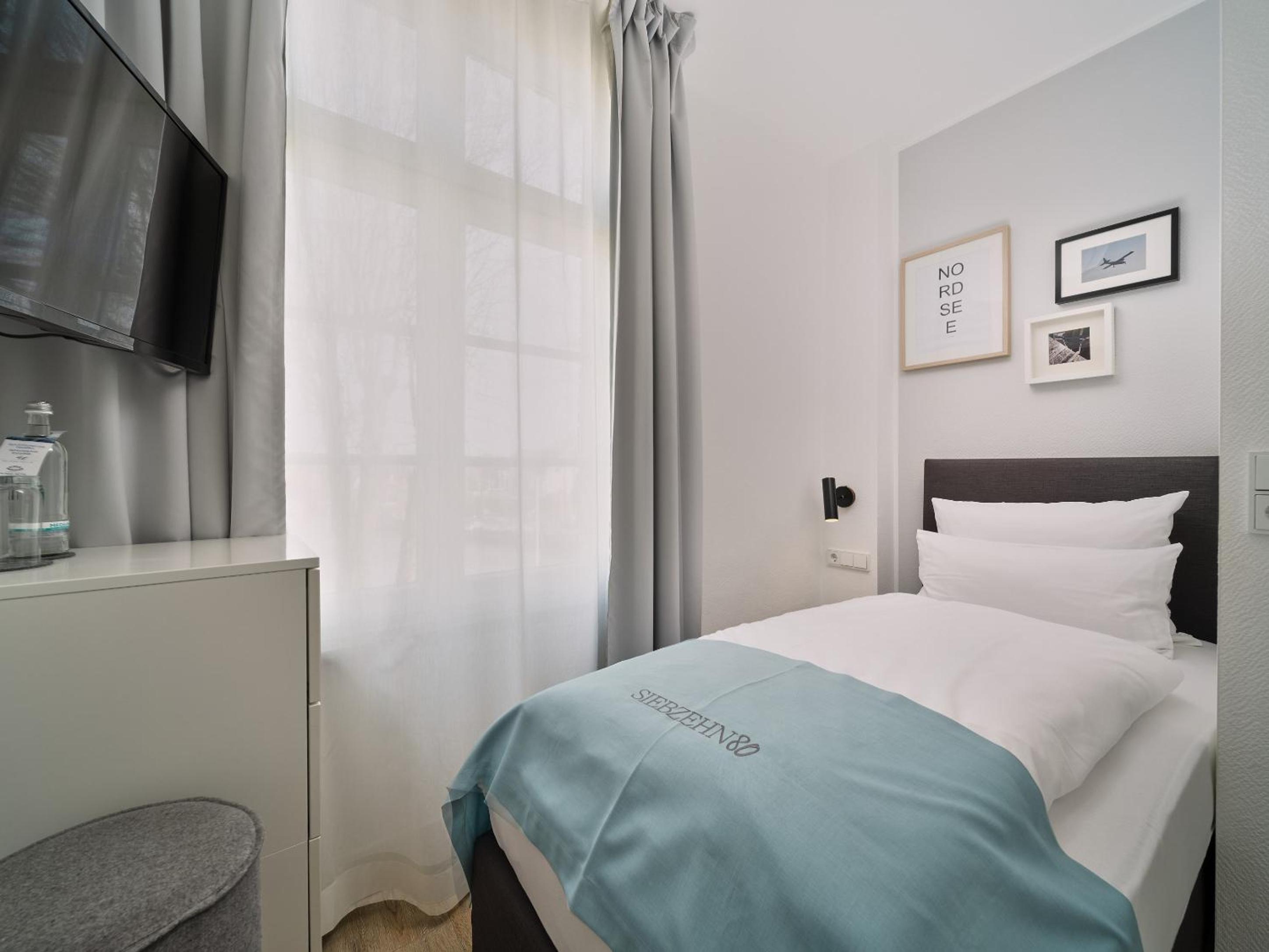 Single Room photo 2