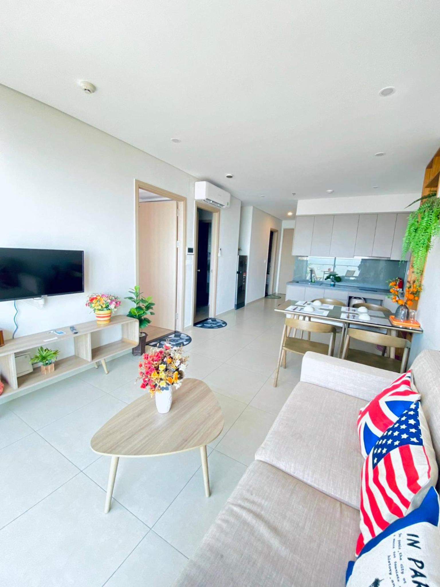 Three-Bedroom Apartment - Photo 10