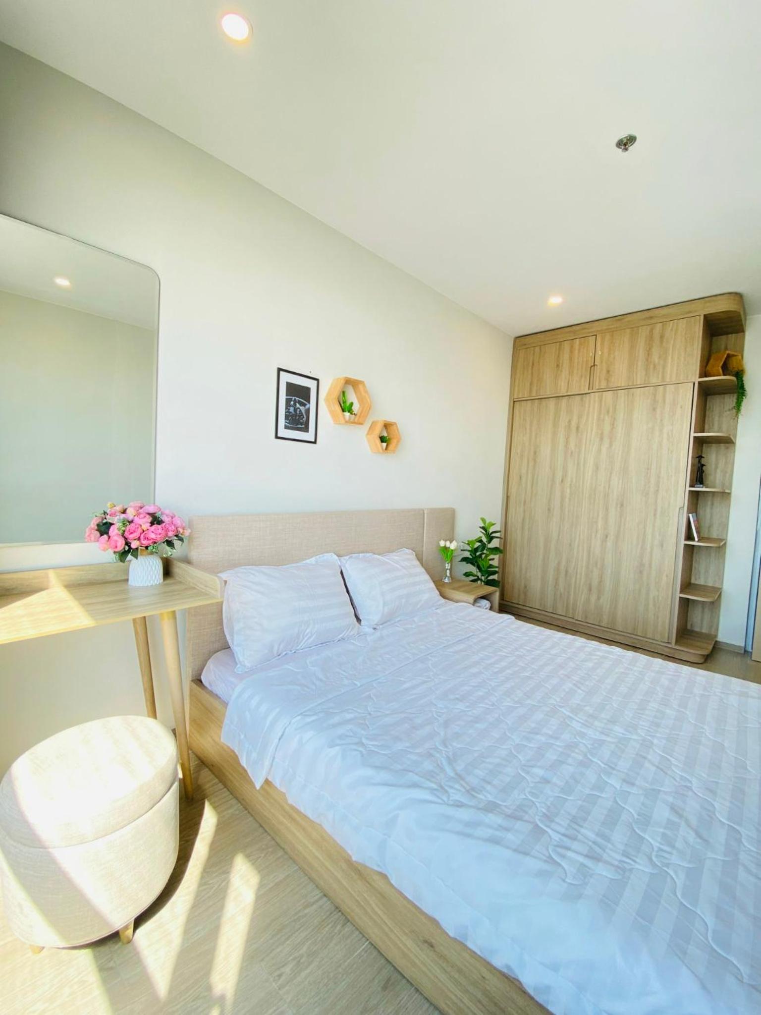Three-Bedroom Apartment - Photo 22