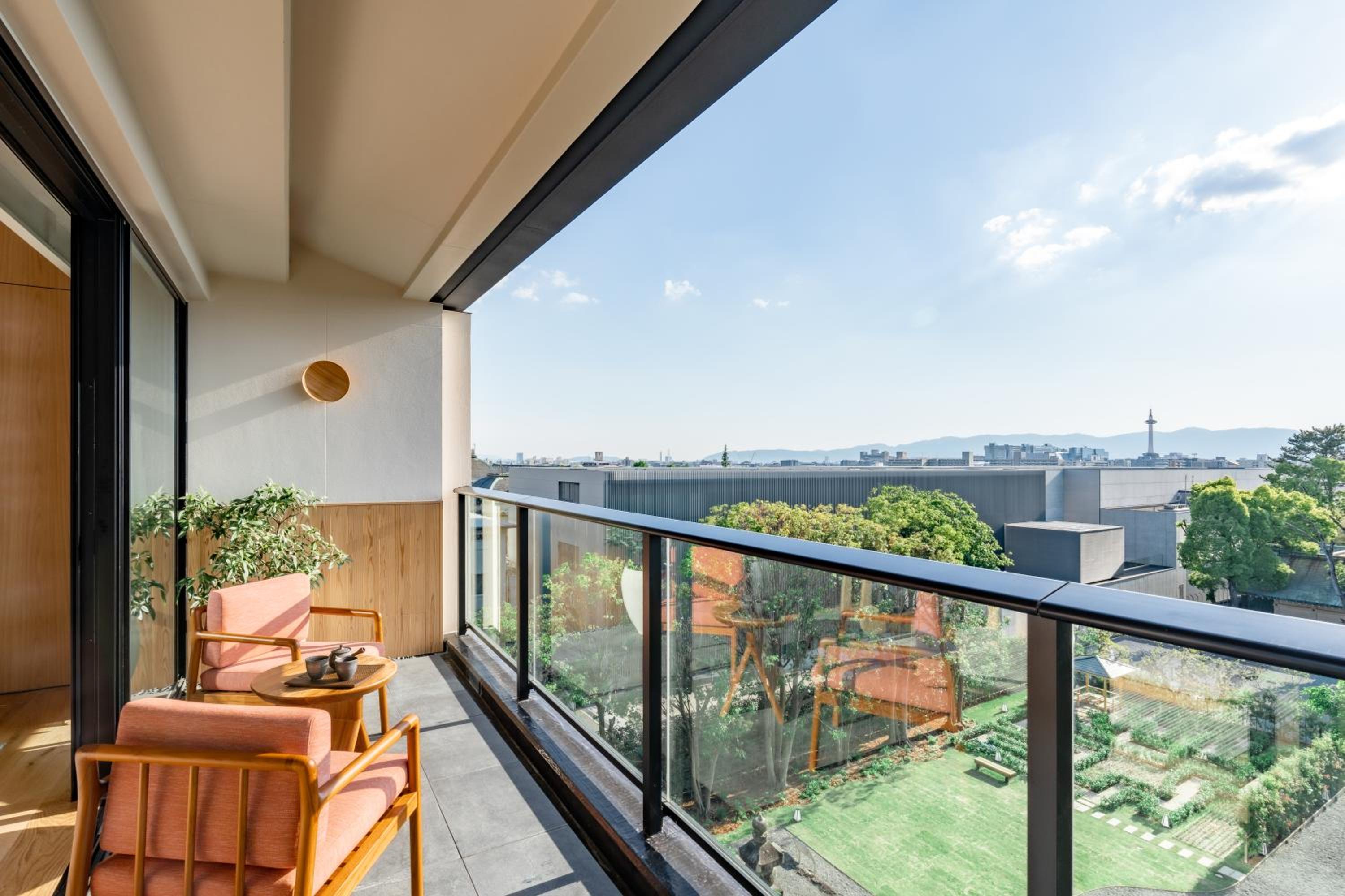 Deluxe Suite Garden - Photo 3
