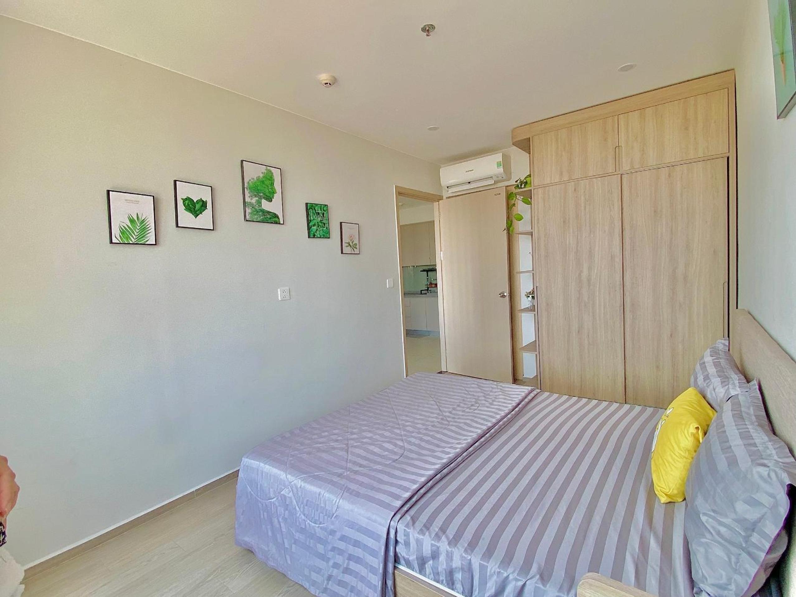 Three-Bedroom Apartment - Photo 19