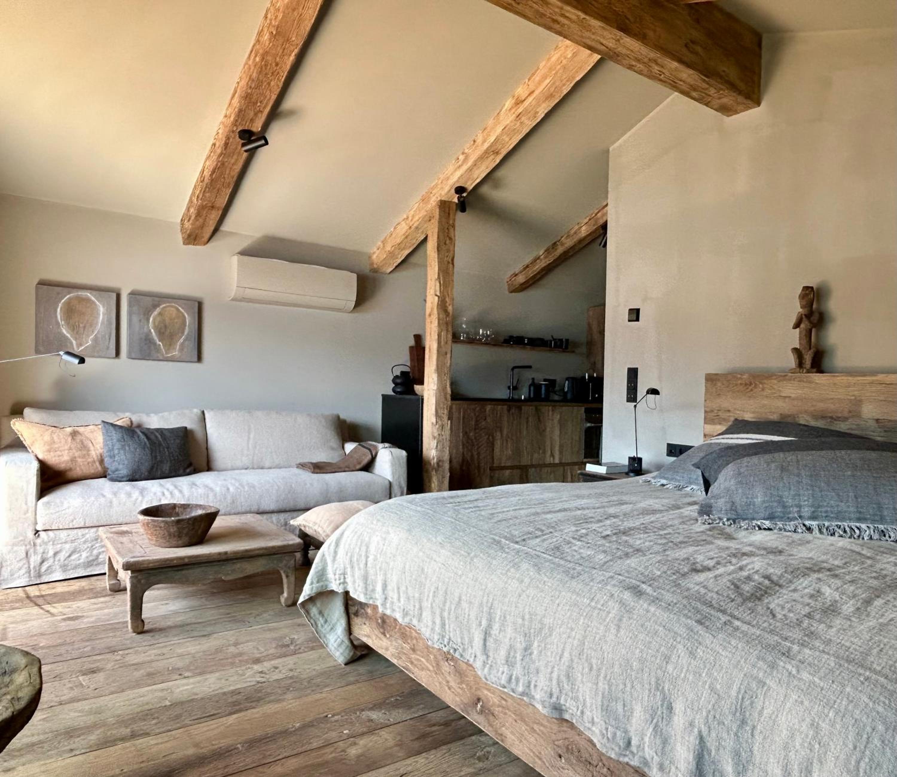 Suite with Lake View photo 2