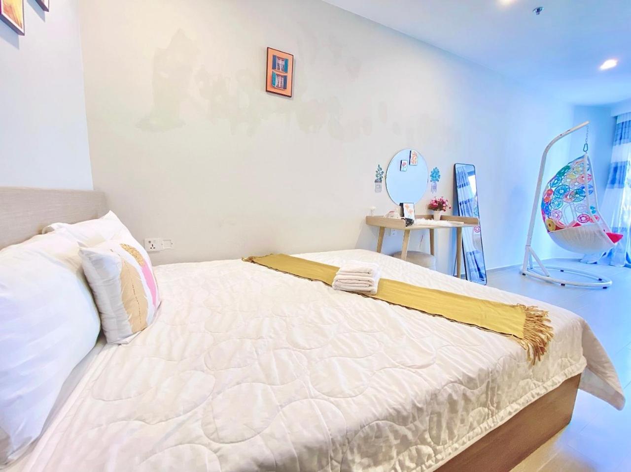 One-Bedroom Apartment - Photo 43