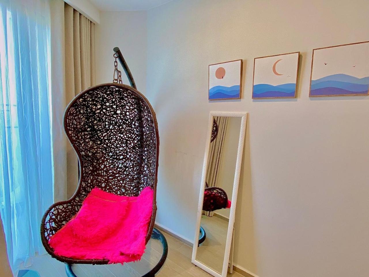 One-Bedroom Apartment - Photo 33