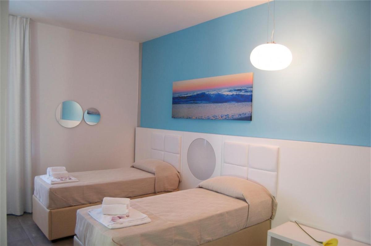 Quadruple Room - Photo 13