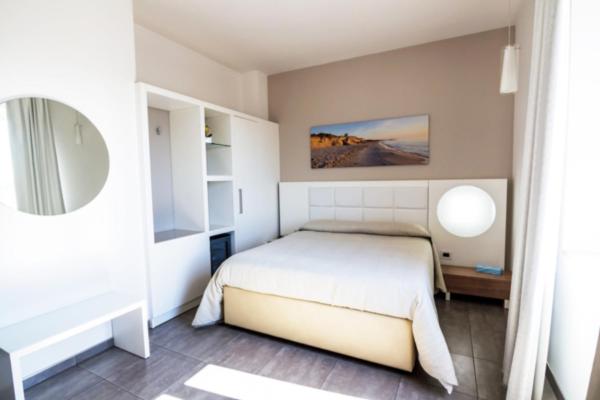 Double Room - Photo 6