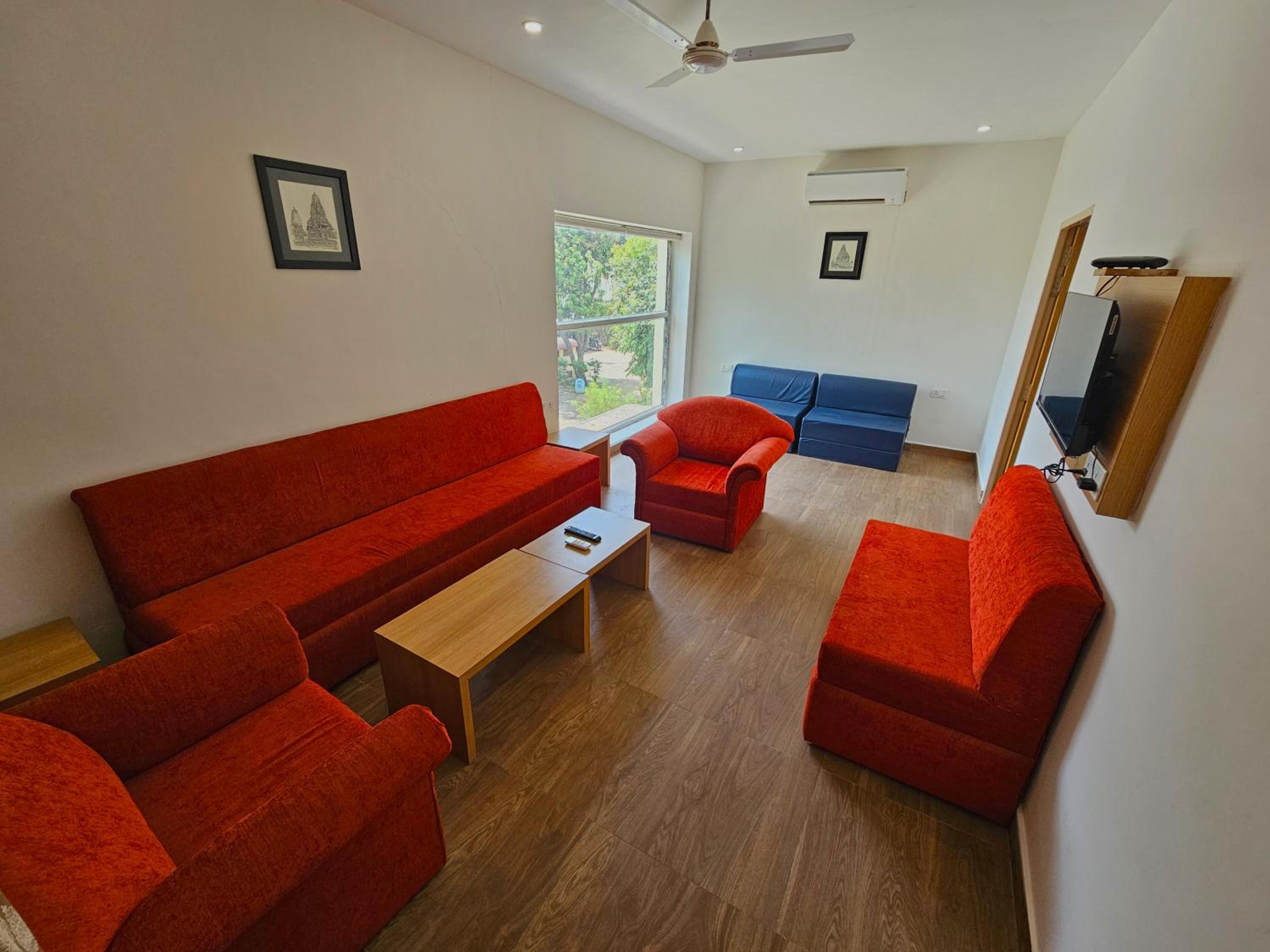 Suite - Photo 6