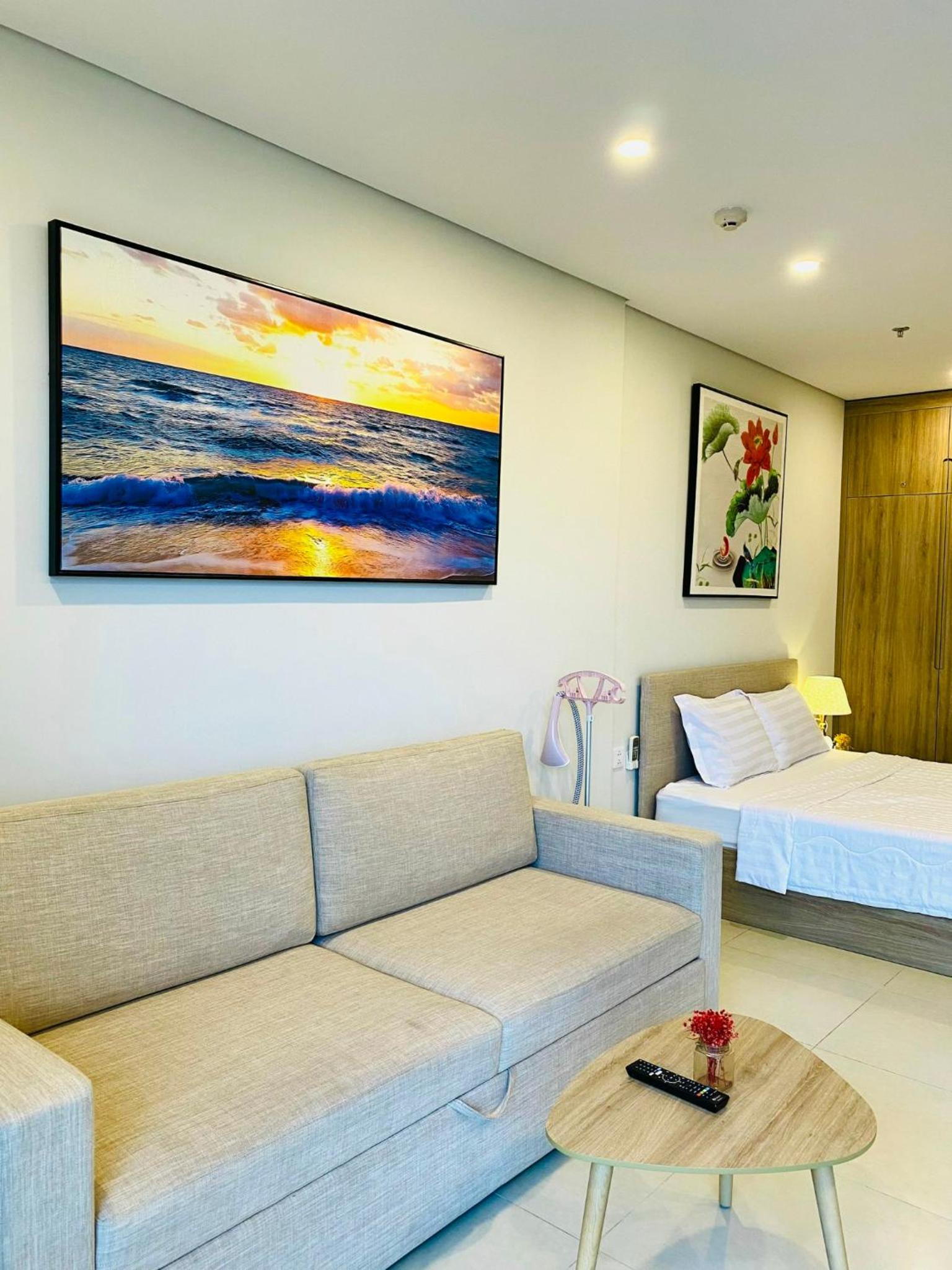 Studio Apartment - Photo 8