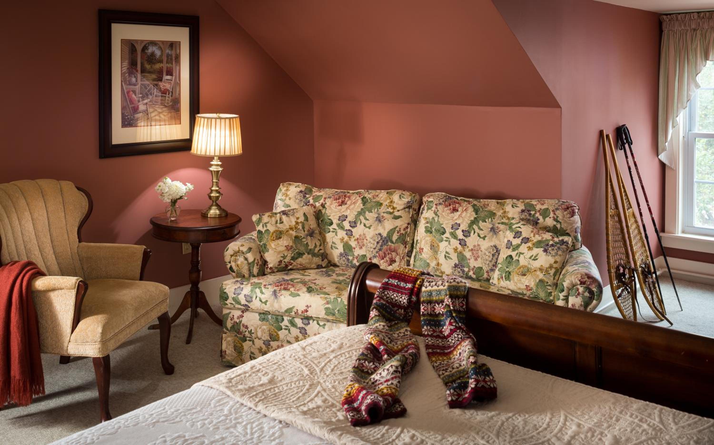 Deluxe Queen Suite photo 1