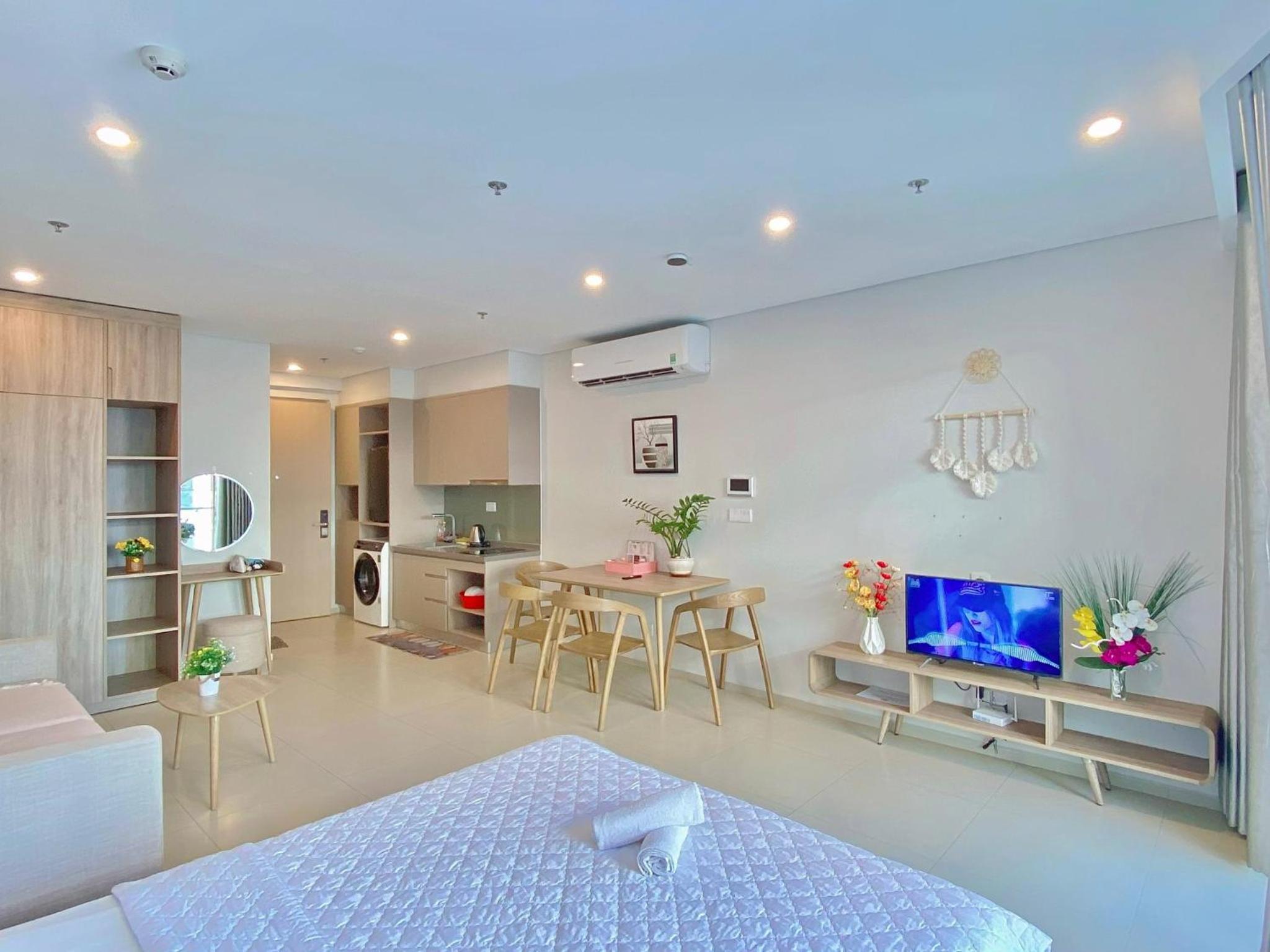 Studio Apartment - Photo 22