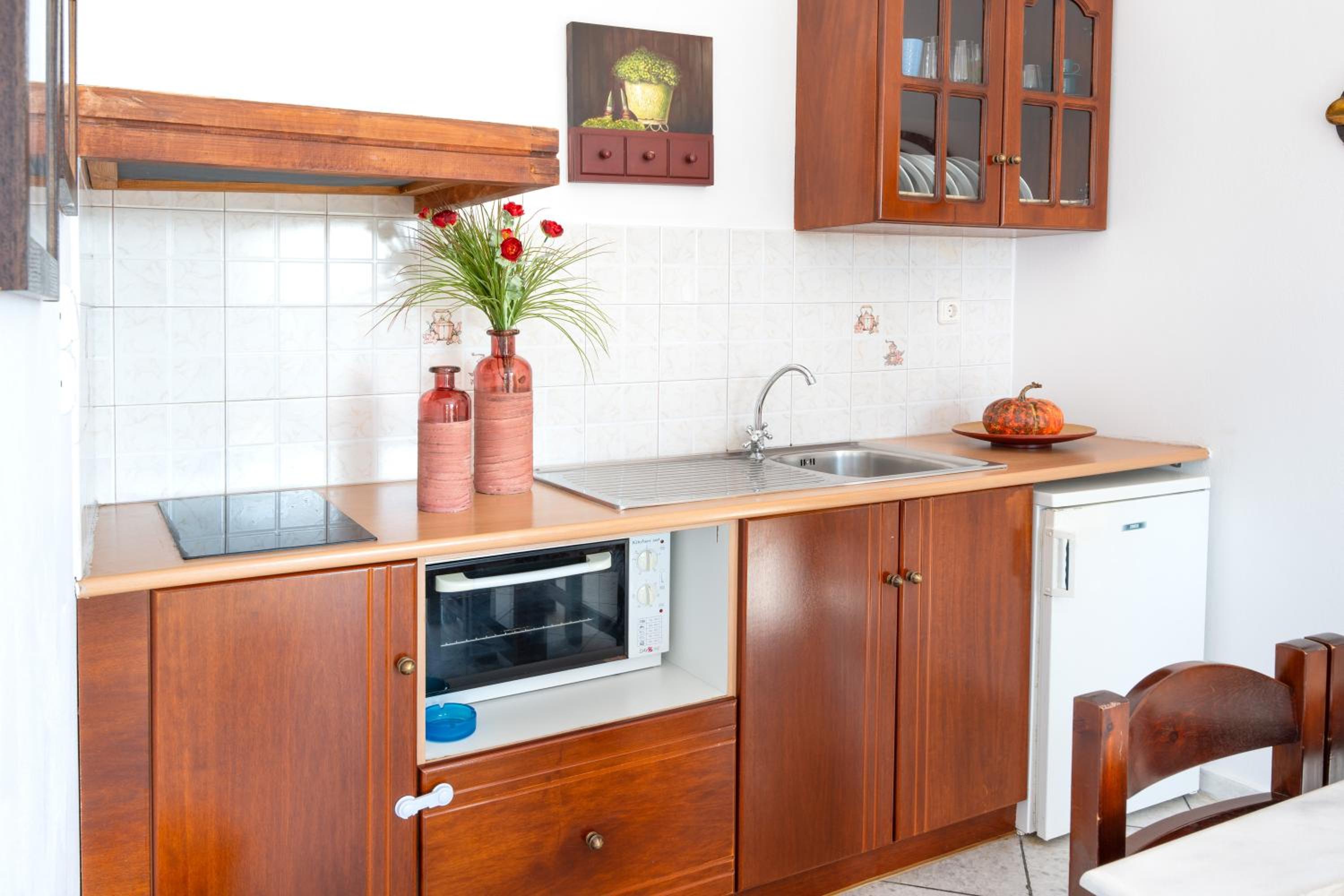 One-Bedroom Apartment with Garden View photo 3