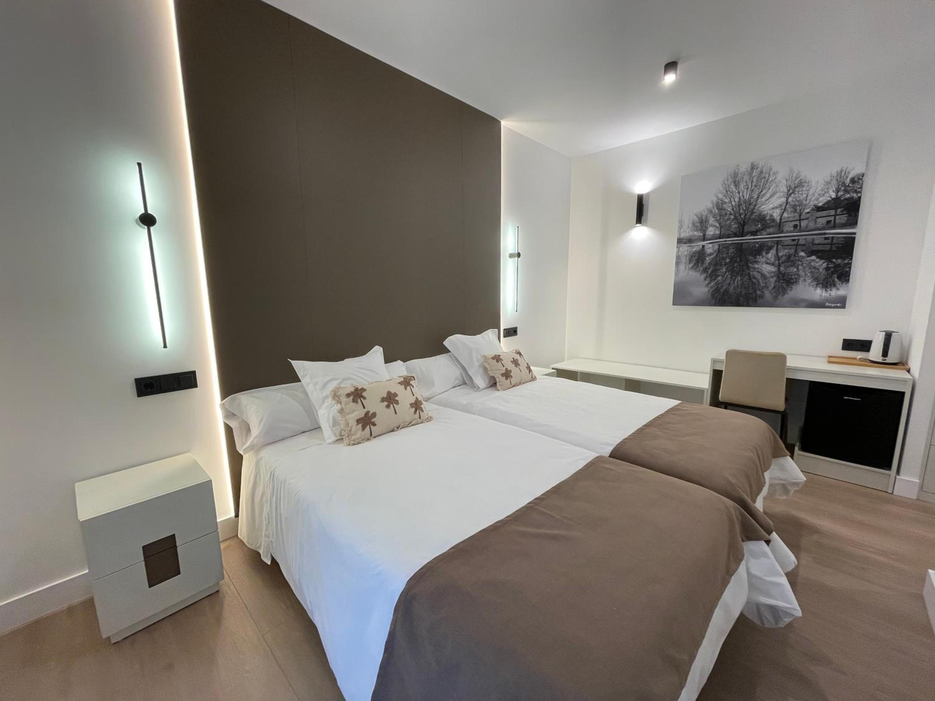 Habitación Doble con Vista a la Piscina