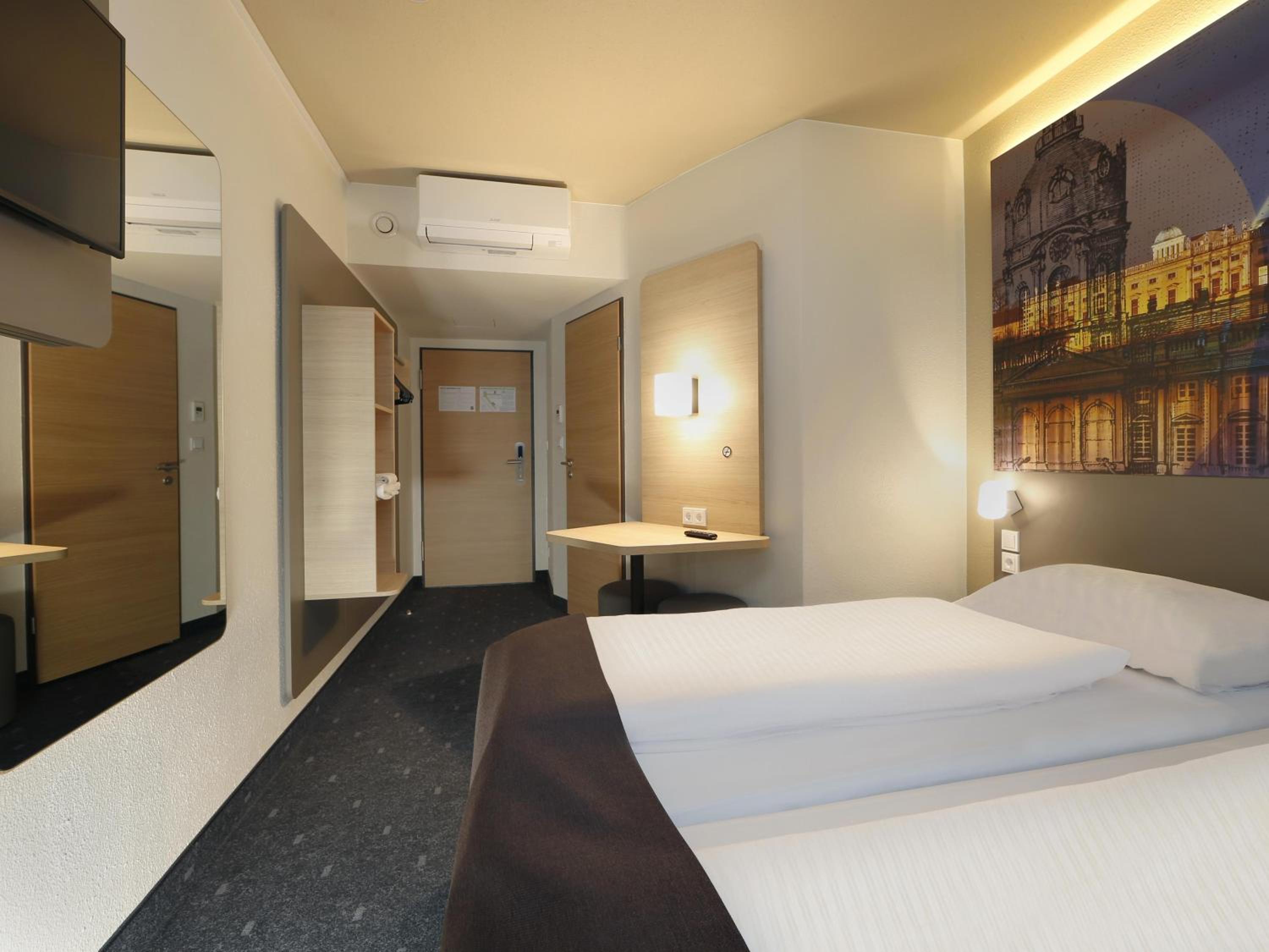 Twin Room - Photo 5