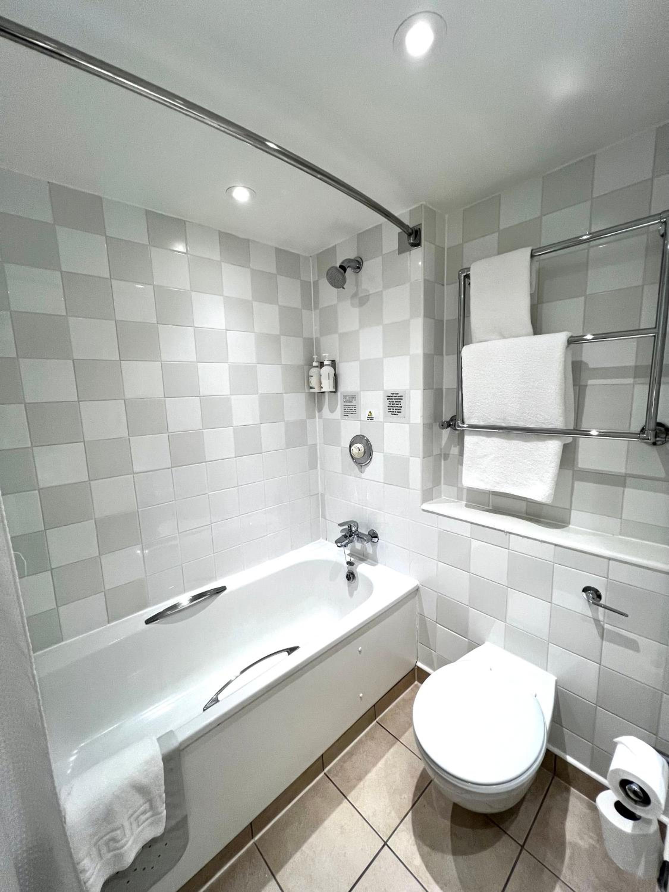 Relax in this modern, stylish bathroom retreat!