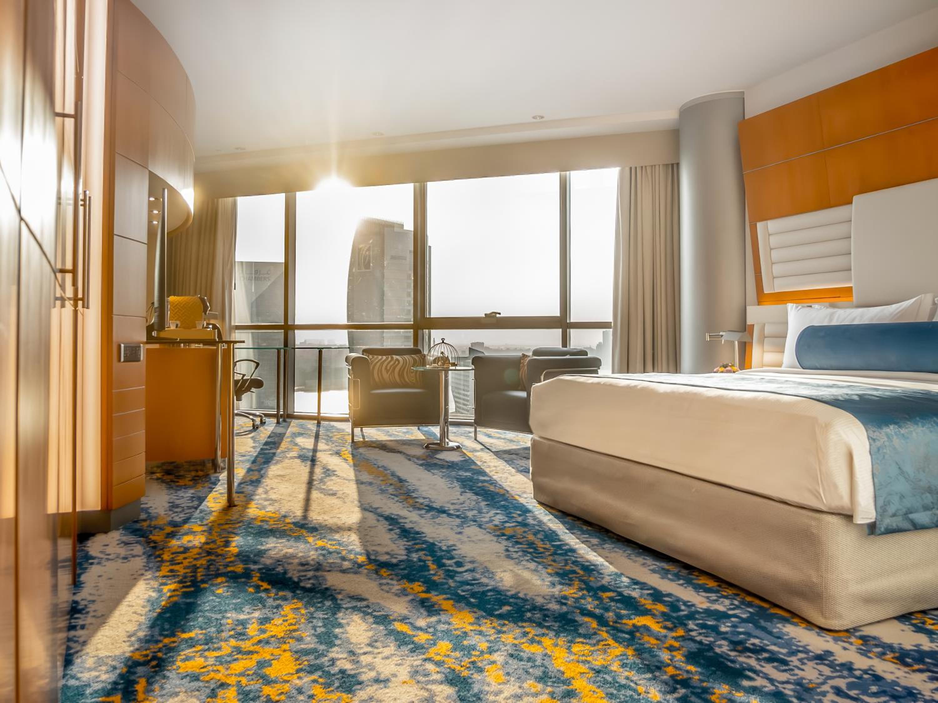 Deluxe King Room with Creek view