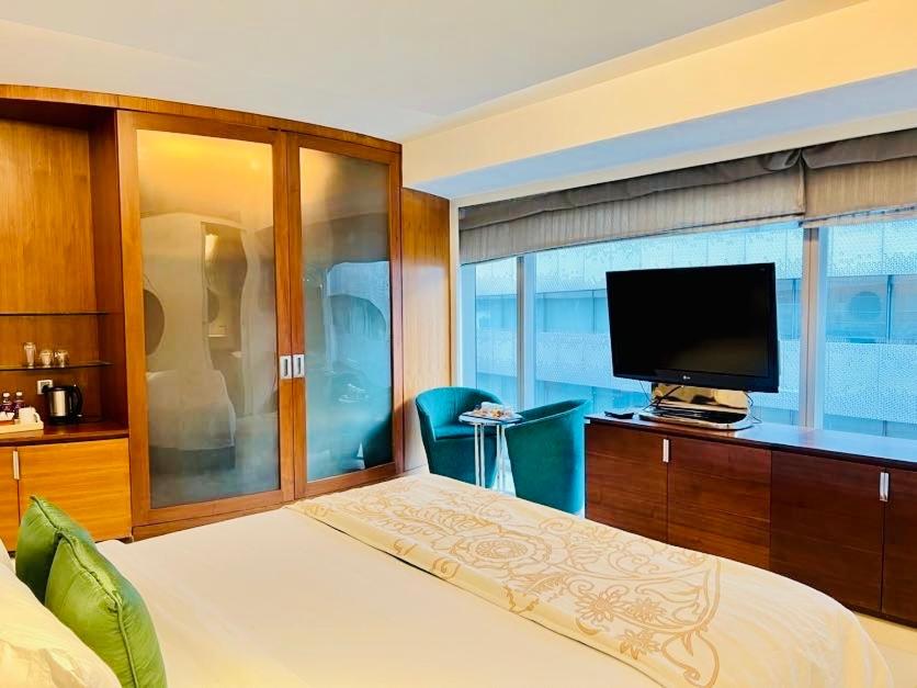 Courtyard Room (20% off on session of Spa ,15% Off on Laundry service ,Complimentary Welcome Drink on arrival) Courtyard Room (20% off on session of Spa ,15% Off on Laundry service ,Complimentary Welcome Drink on arrival)