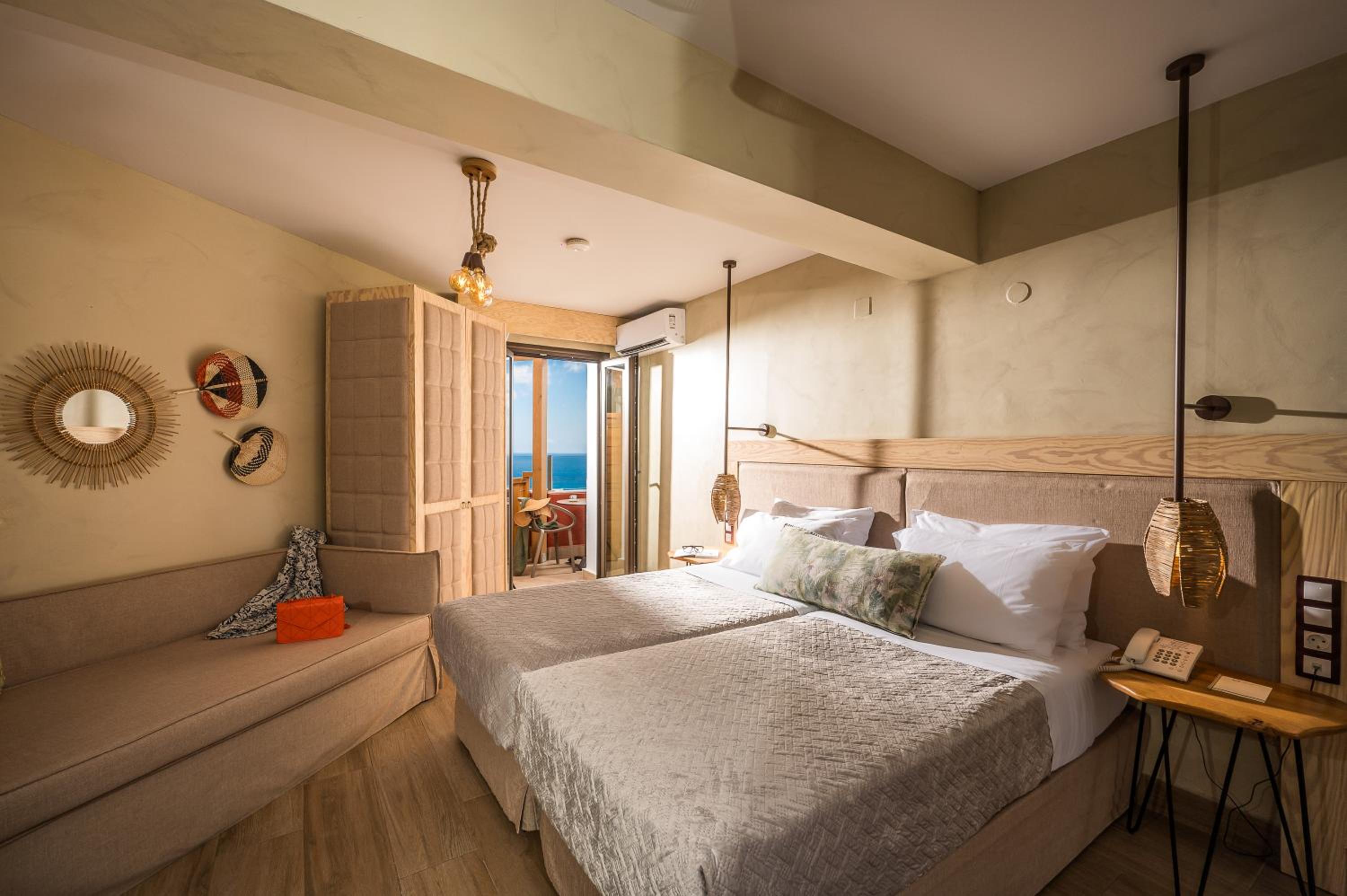 Premium Room Sea View - Photo 13