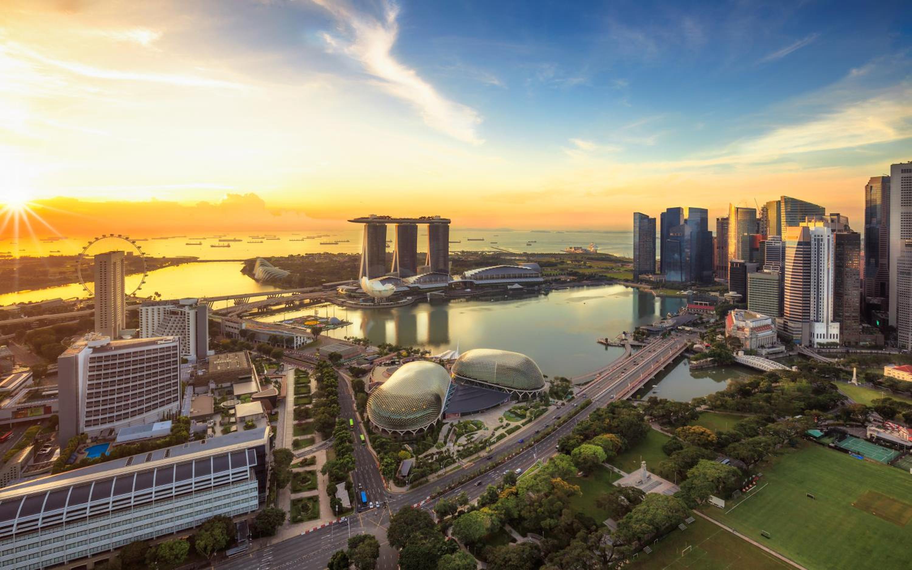 Swiss Prestige, Two Doubles, High Floor, Balcony, Marina Bay View thumbnail 5