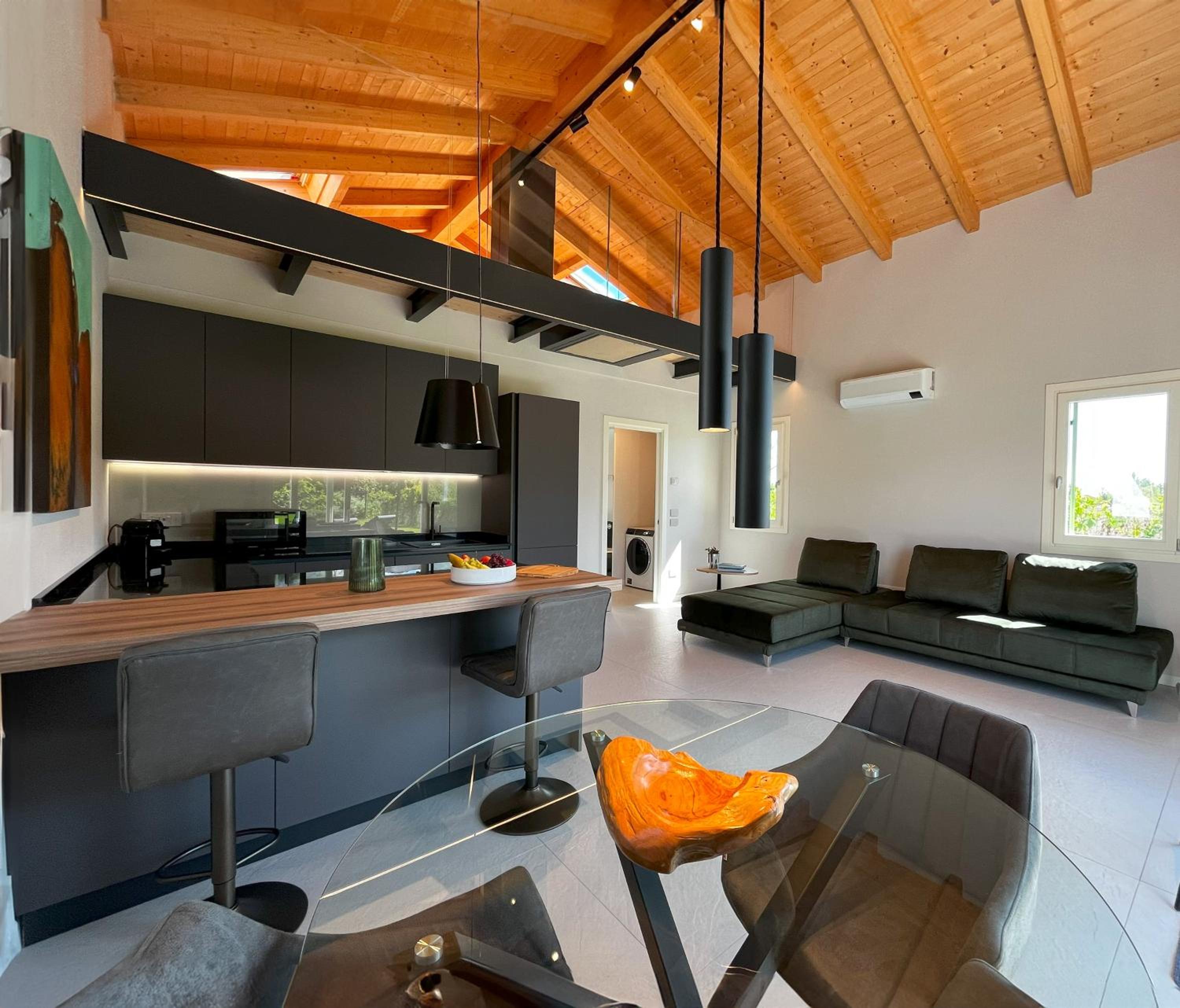 Villa photo 1