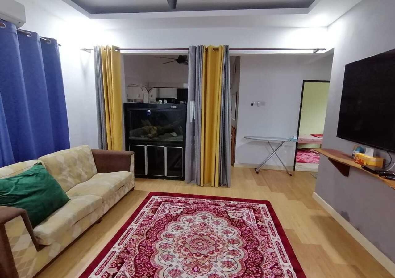 Four-Bedroom House photo 3