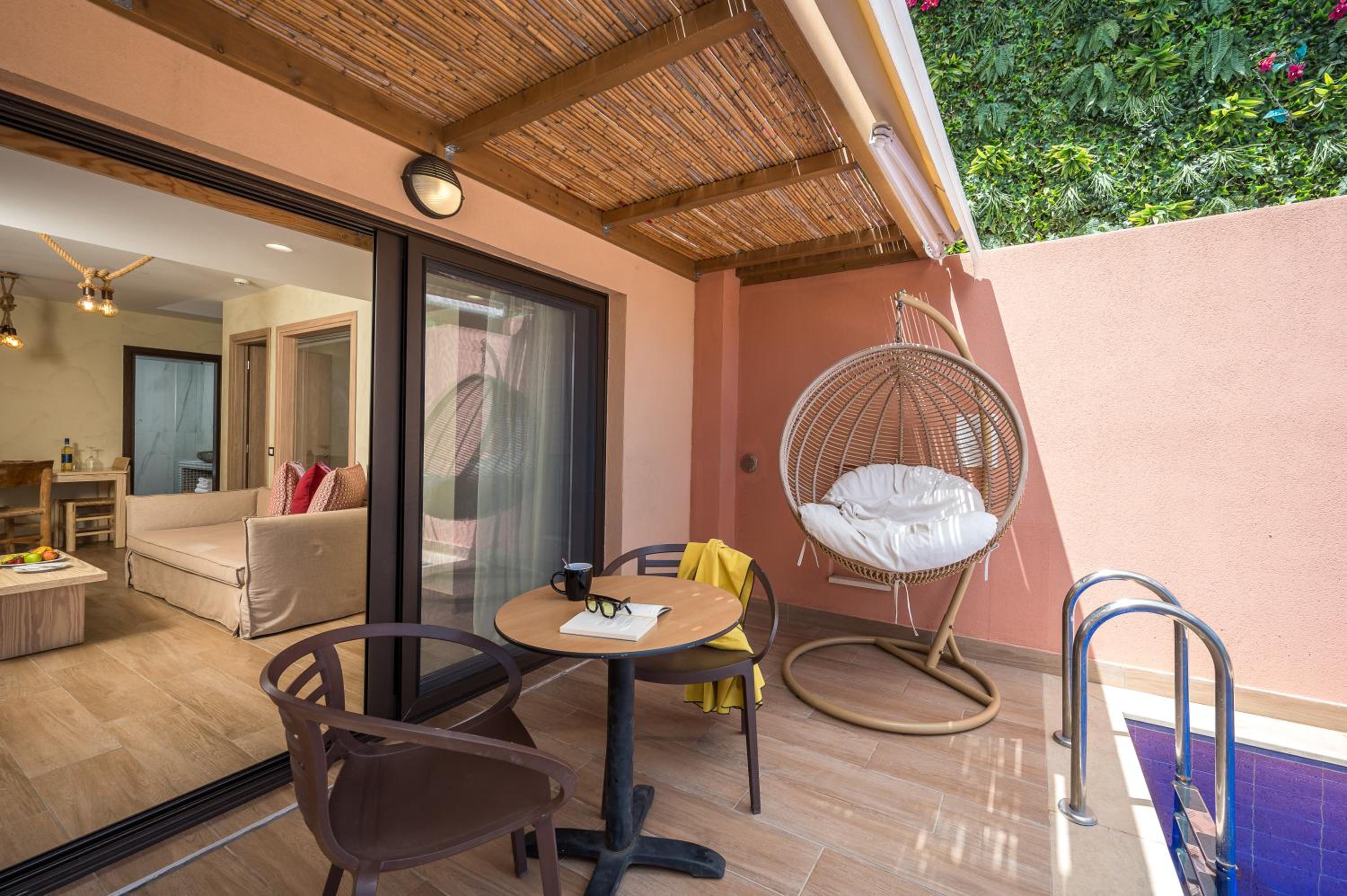 Luxury One Bedroom Suite Sea View Private Pool - Photo 9