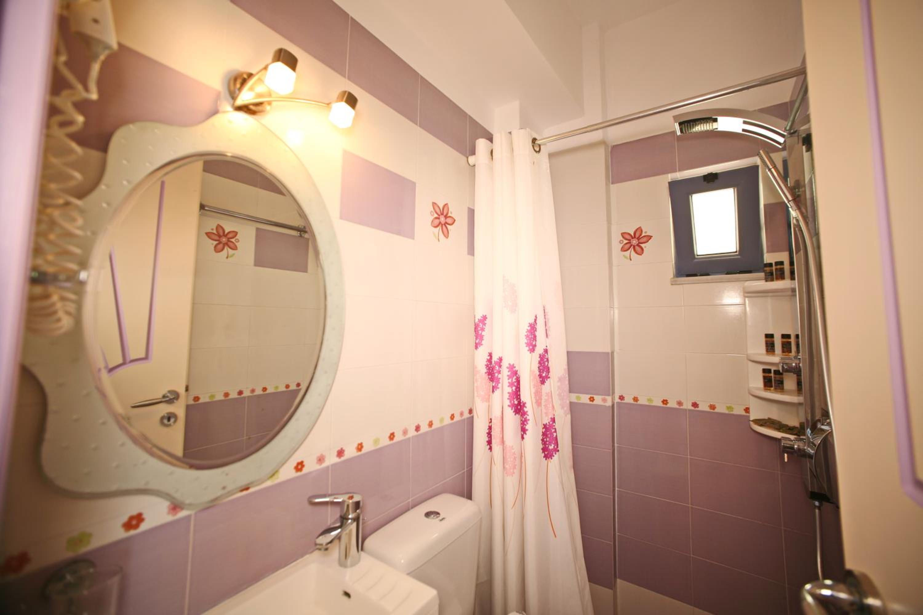 Standard Triple Room - Photo 4