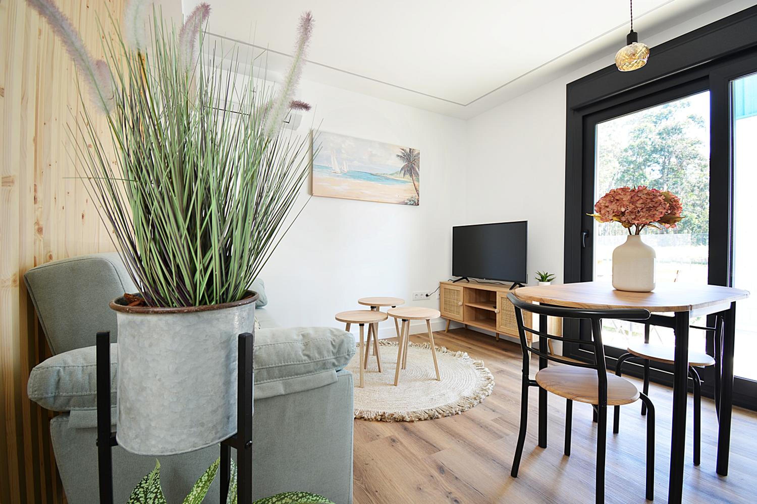 Apartamento loft de una habitación con balcón