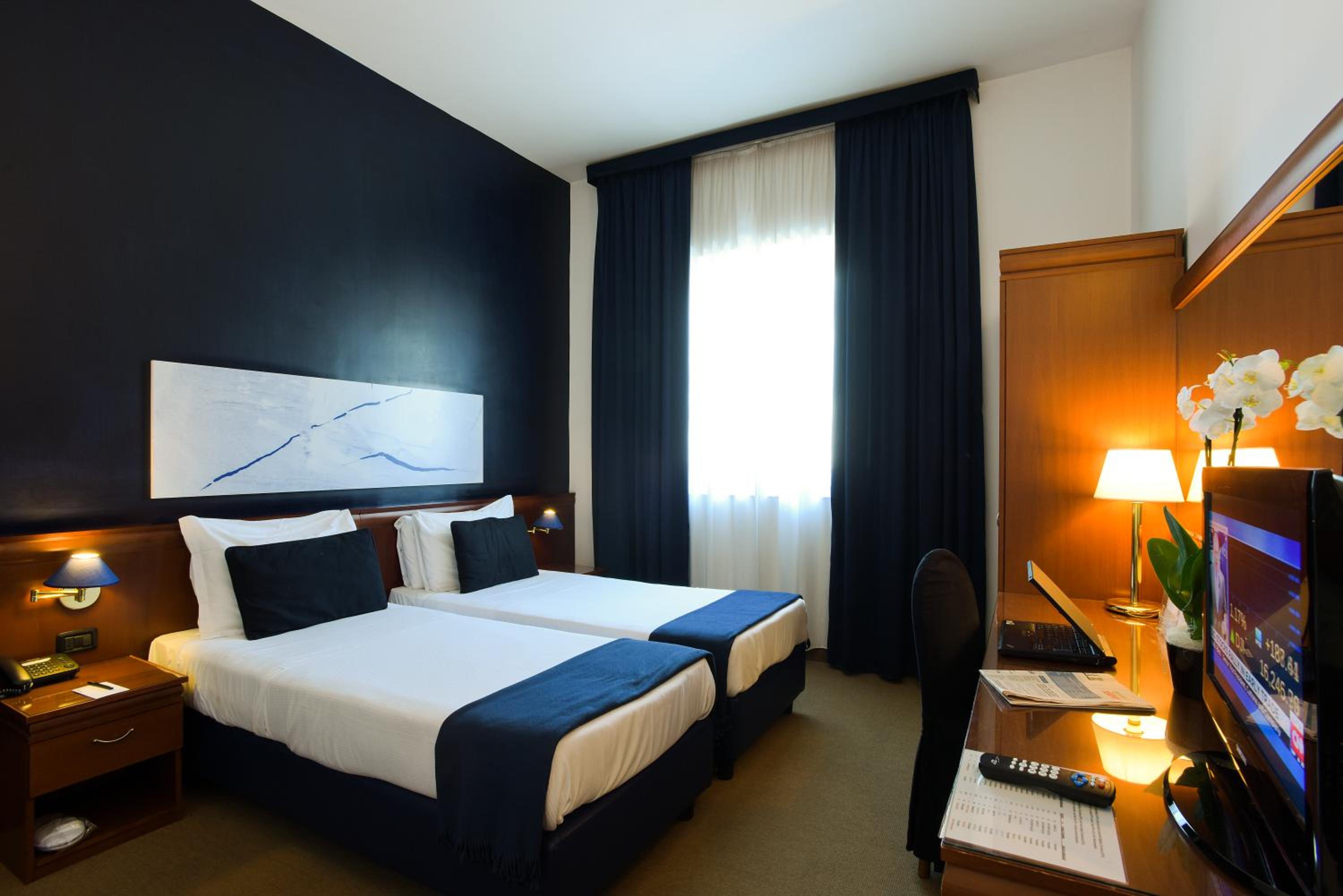 Classic Twin Room photo 1