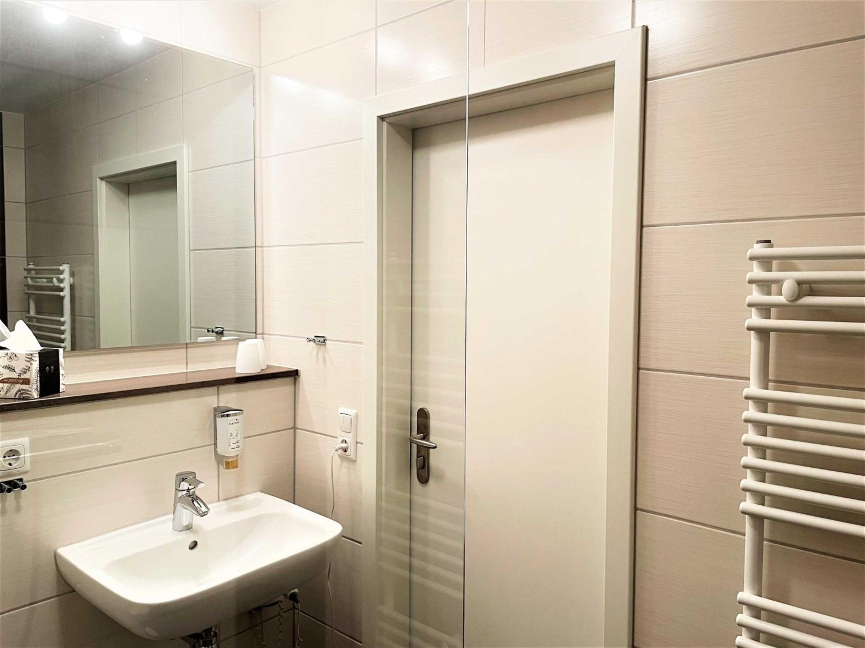 Quadruple Room 1 photo 2