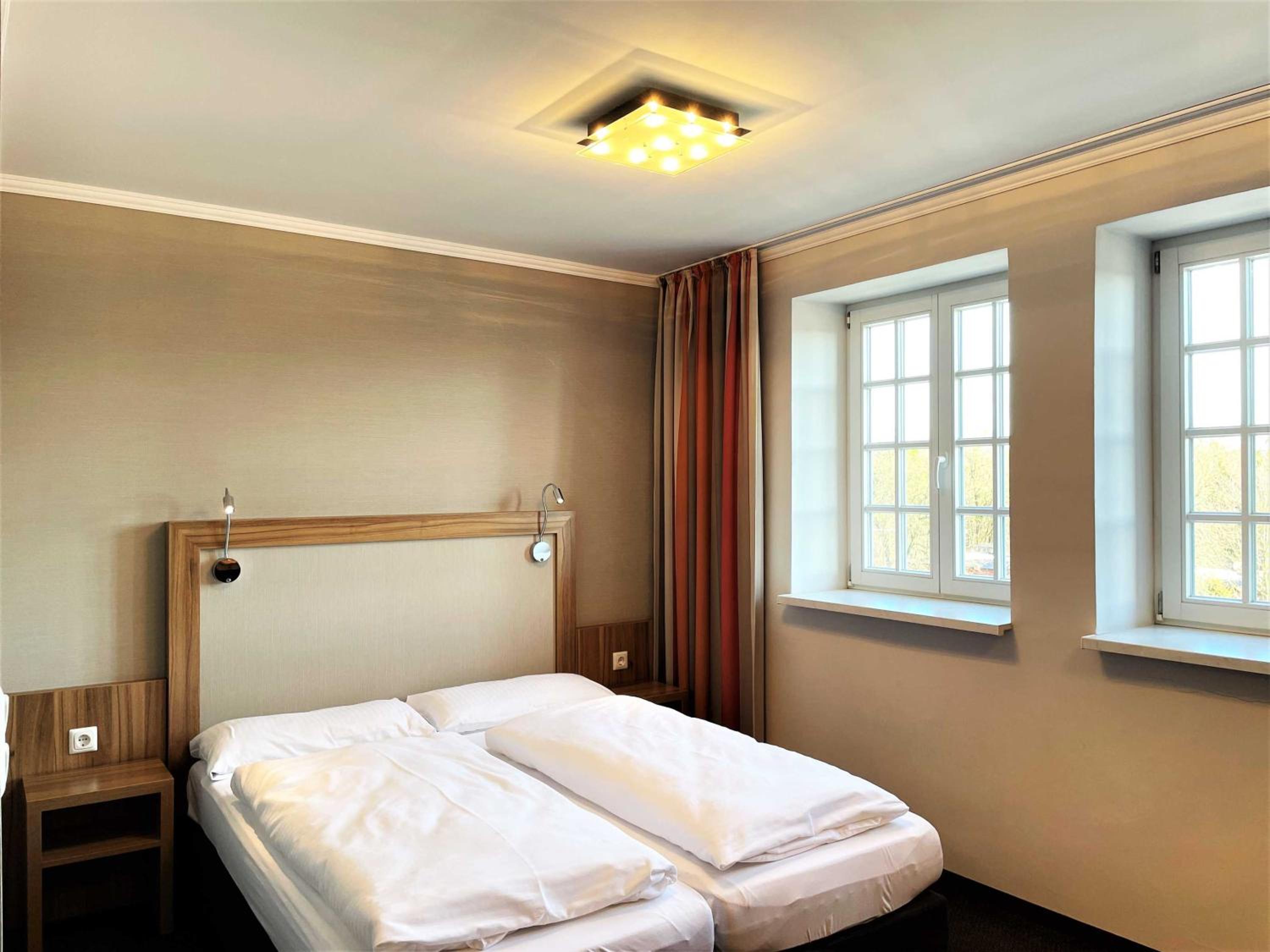 Deluxe Double or Twin Room photo 2