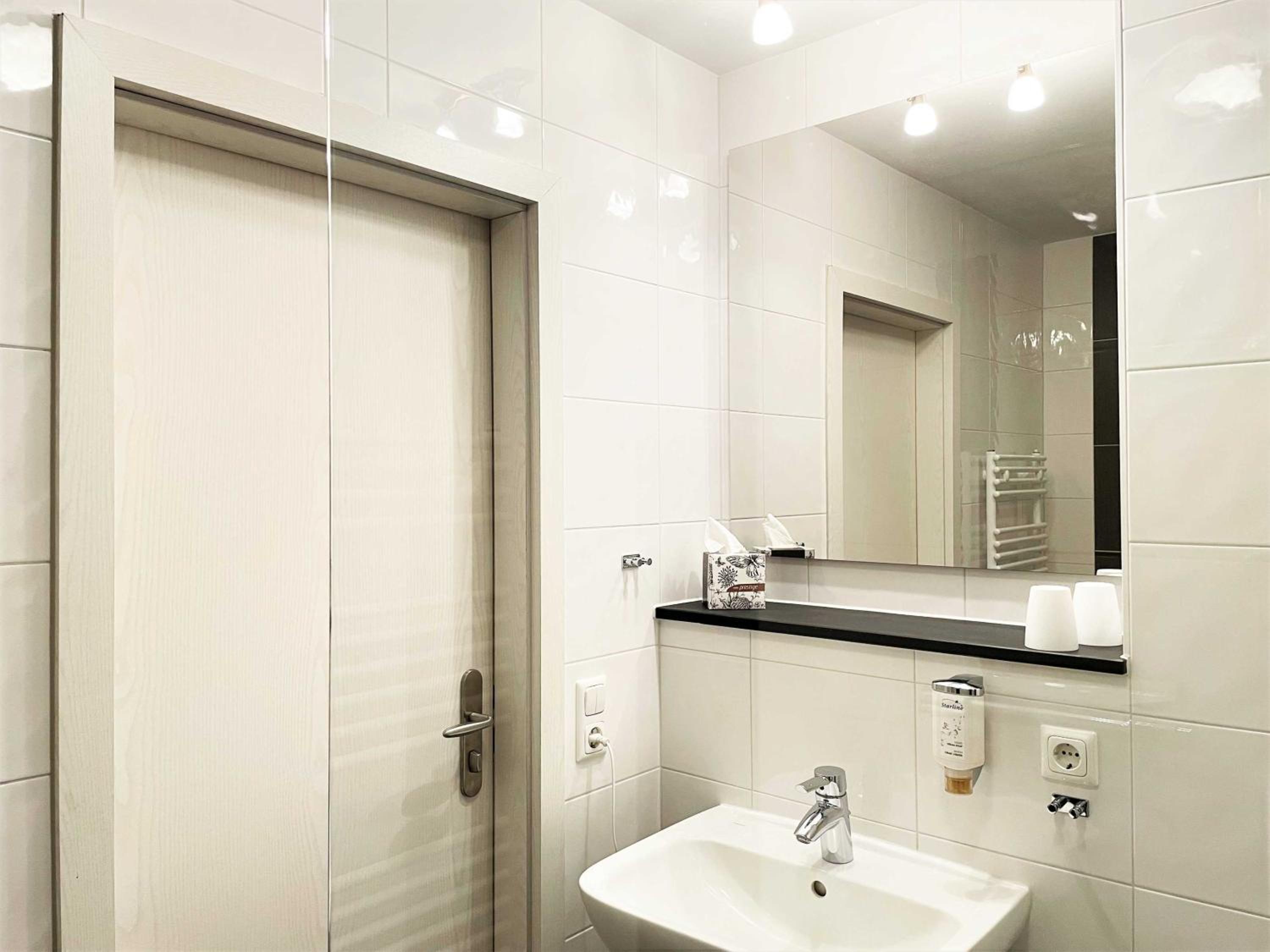 Double Room with Private Bathroom photo 3
