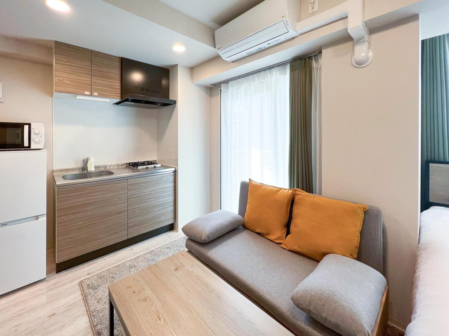One-Bedroom Apartment photo 2