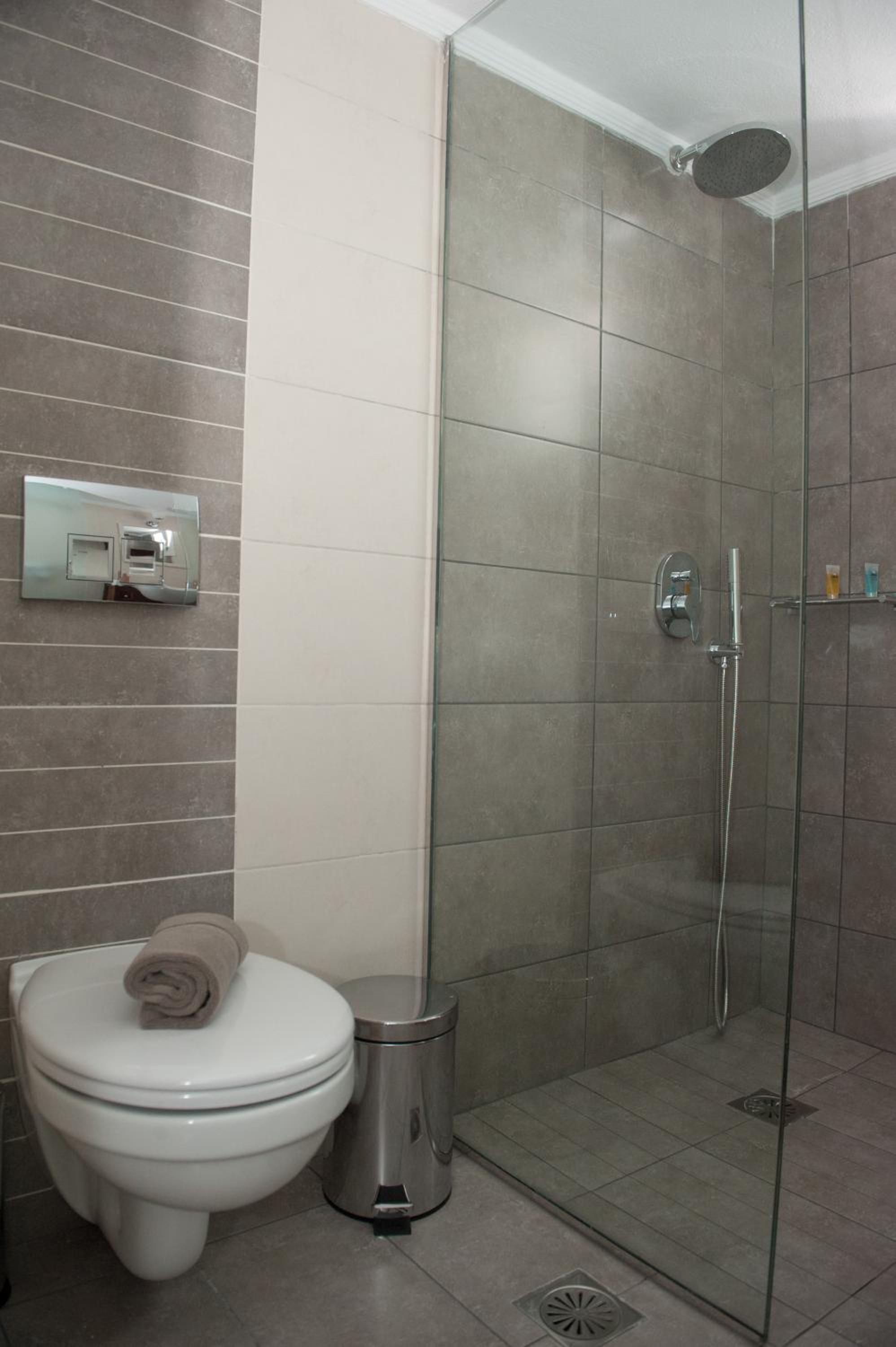 Two-Bedroom Apartment - Photo 17