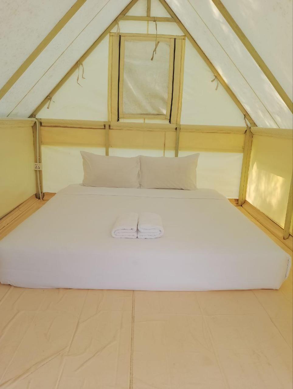 Tent - Photo 6