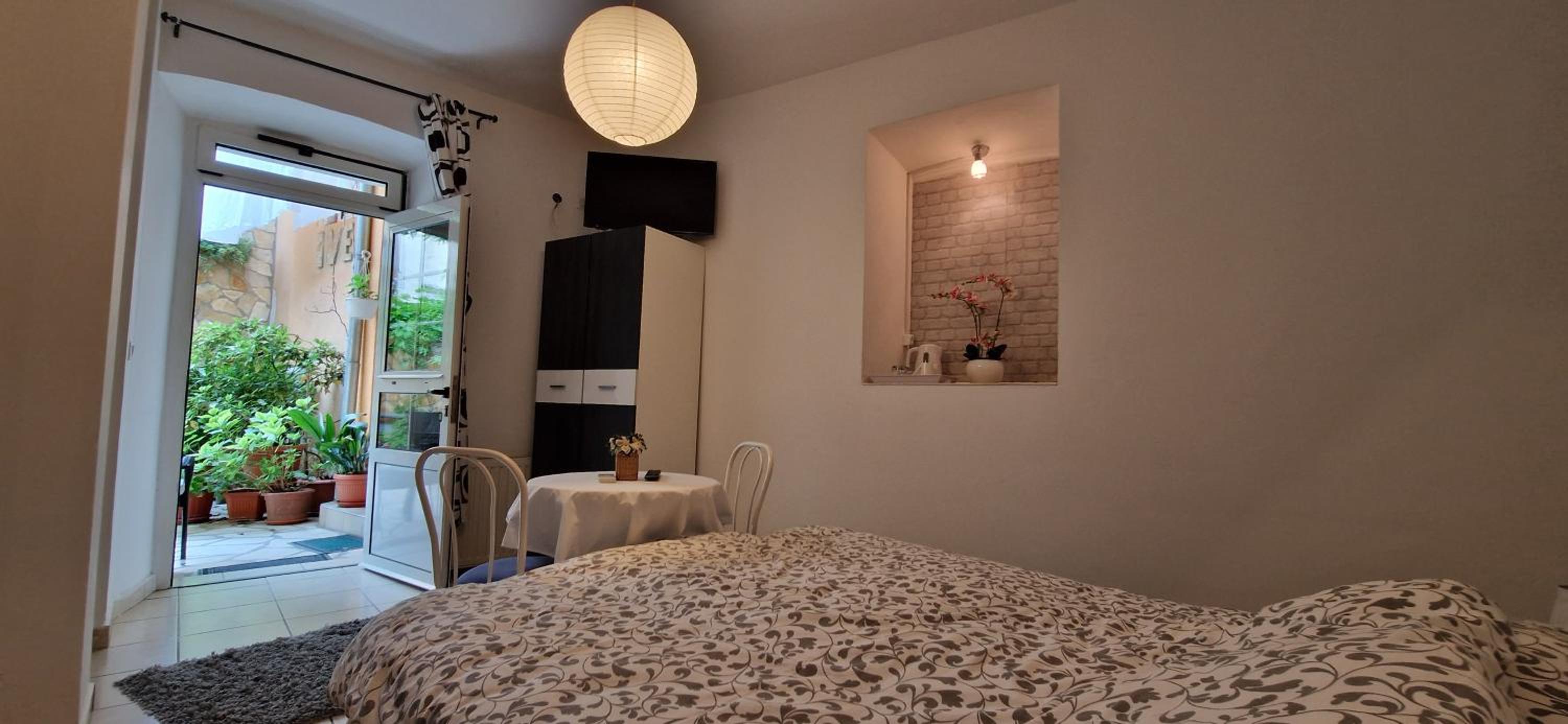 Double Room - Photo 1